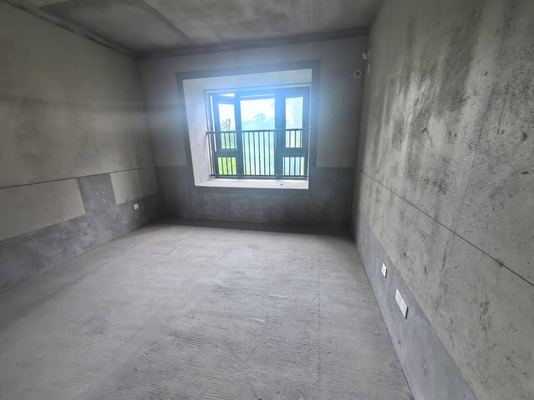 神辉上麟府 4室2厅2卫 137m&sup2;