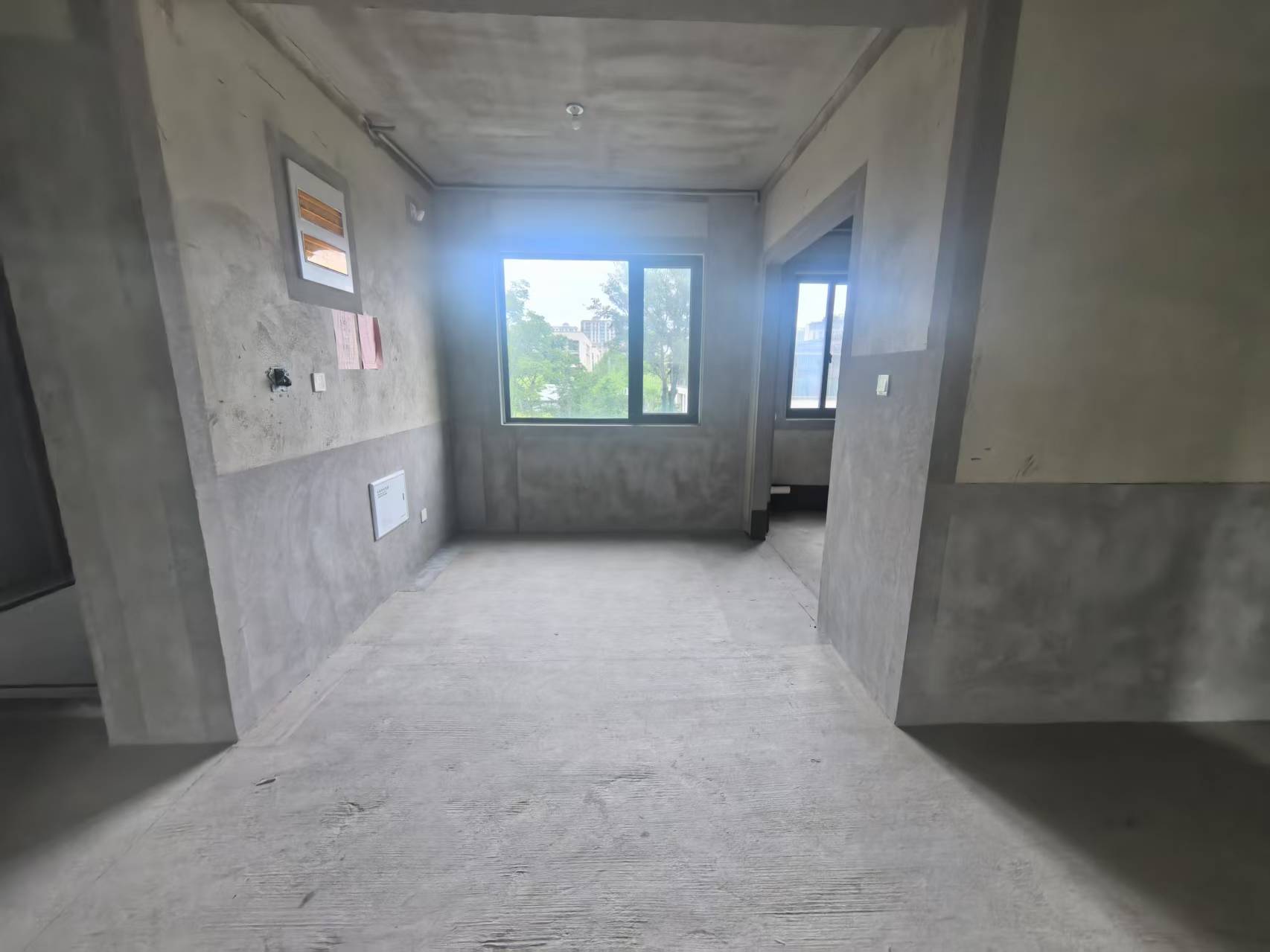 神辉上麟府 4室2厅2卫 137m²