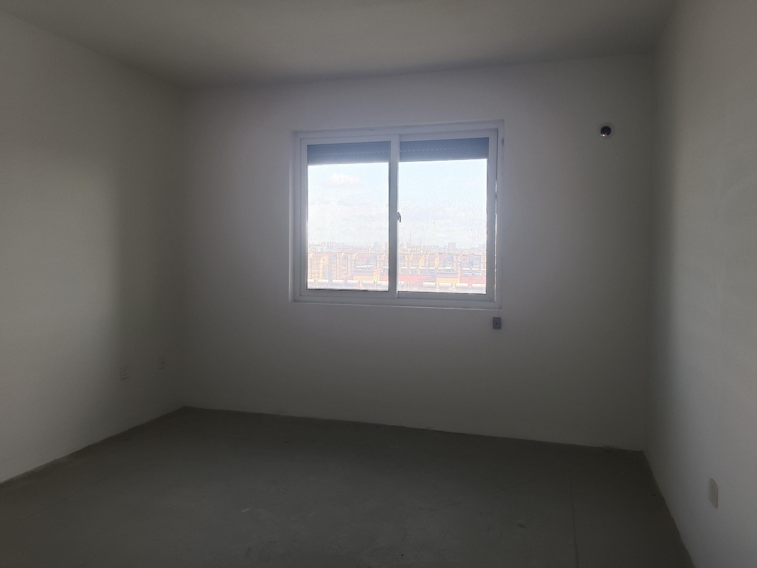 景明花苑 3室2厅1卫 97m&sup2;
