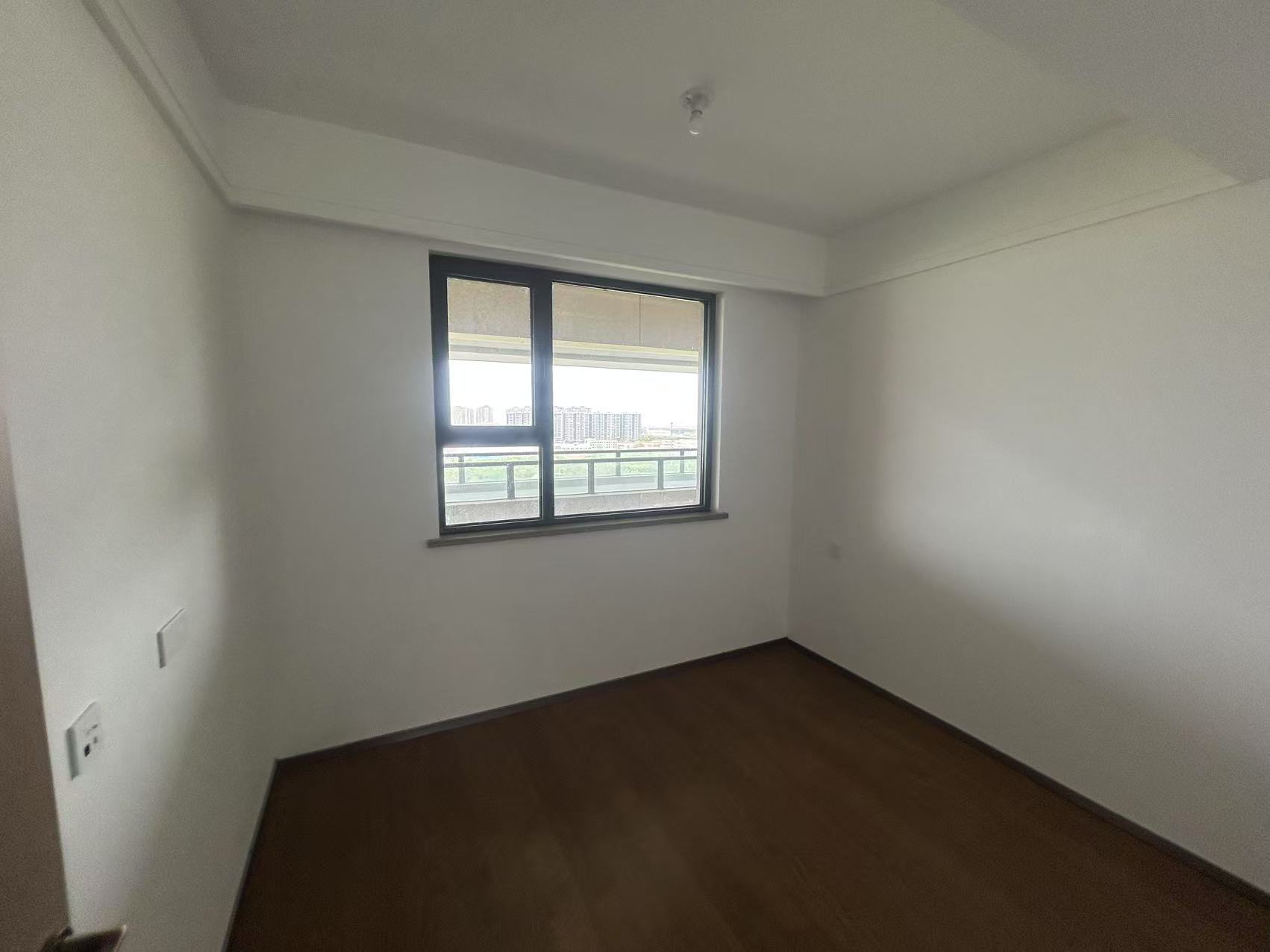 远创宸樾 3室2厅1卫 102.69m&sup2;