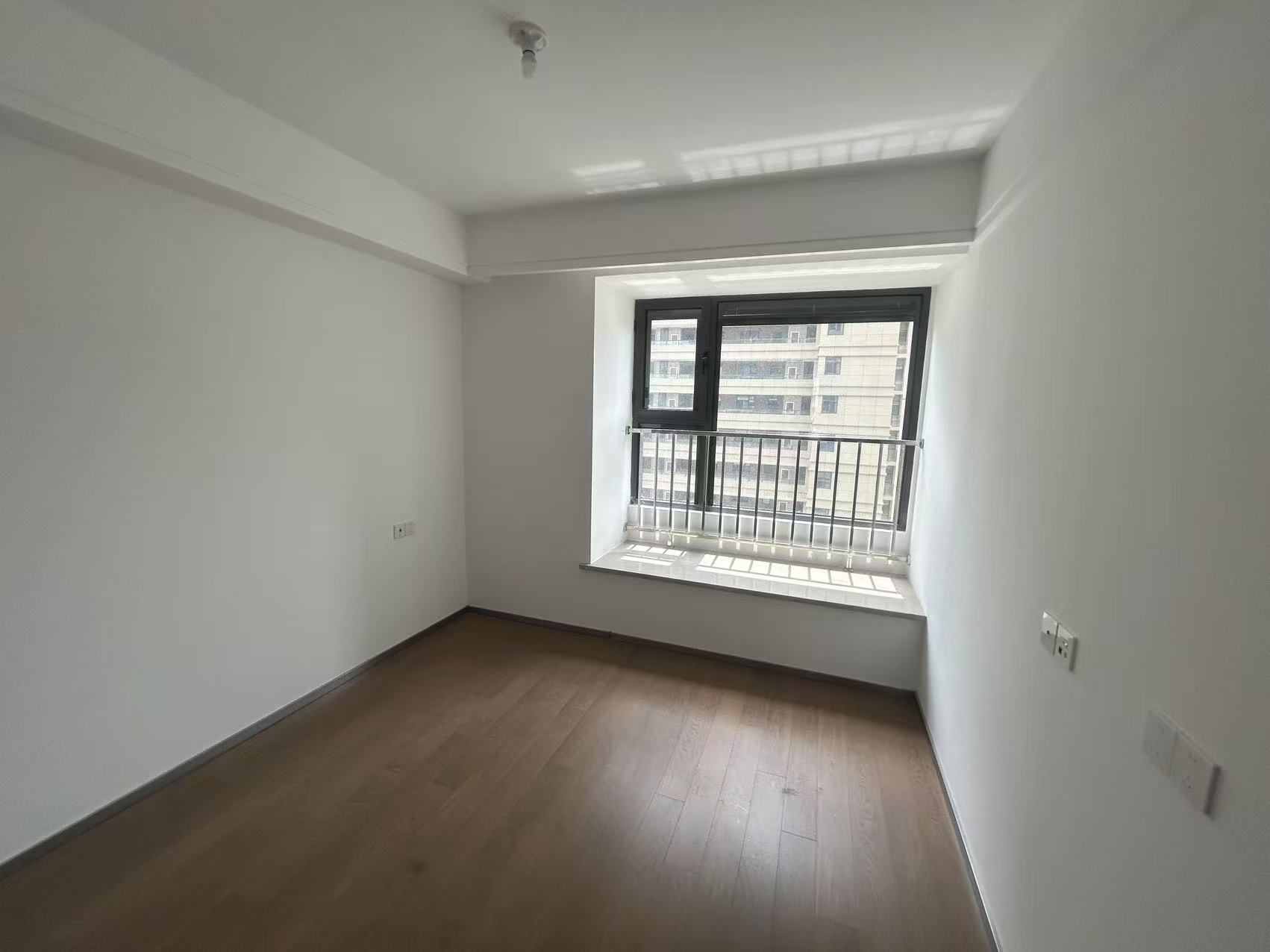 远创宸樾 3室2厅1卫 102.69m&sup2;