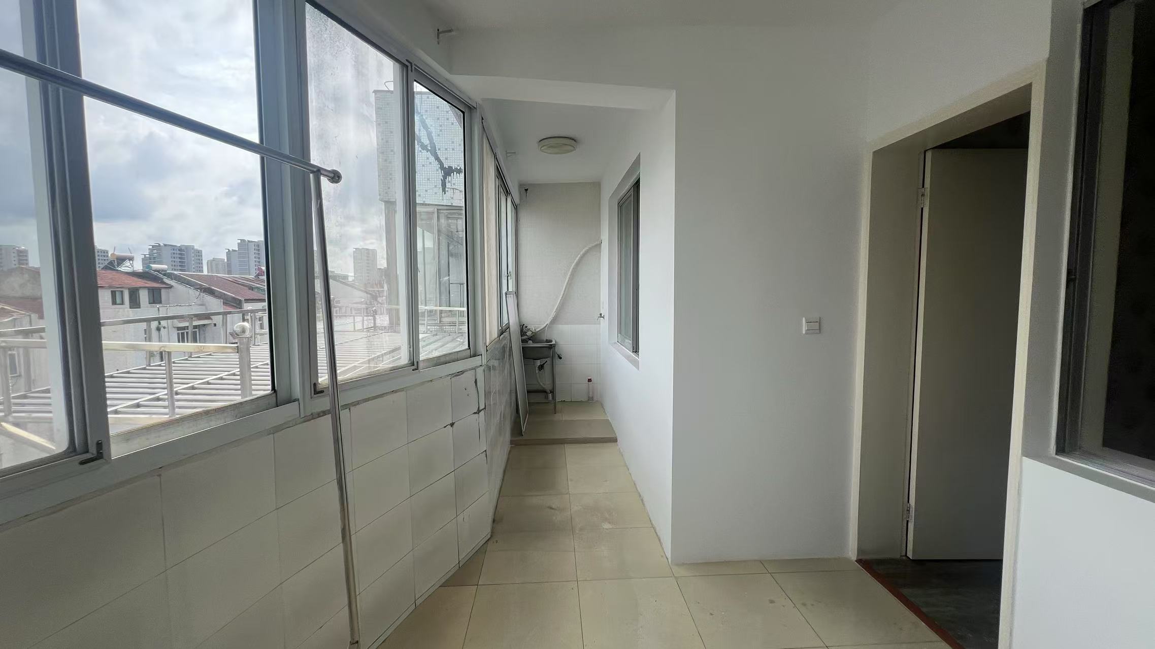 八角亭小区 3室2厅1卫 118m&sup2;