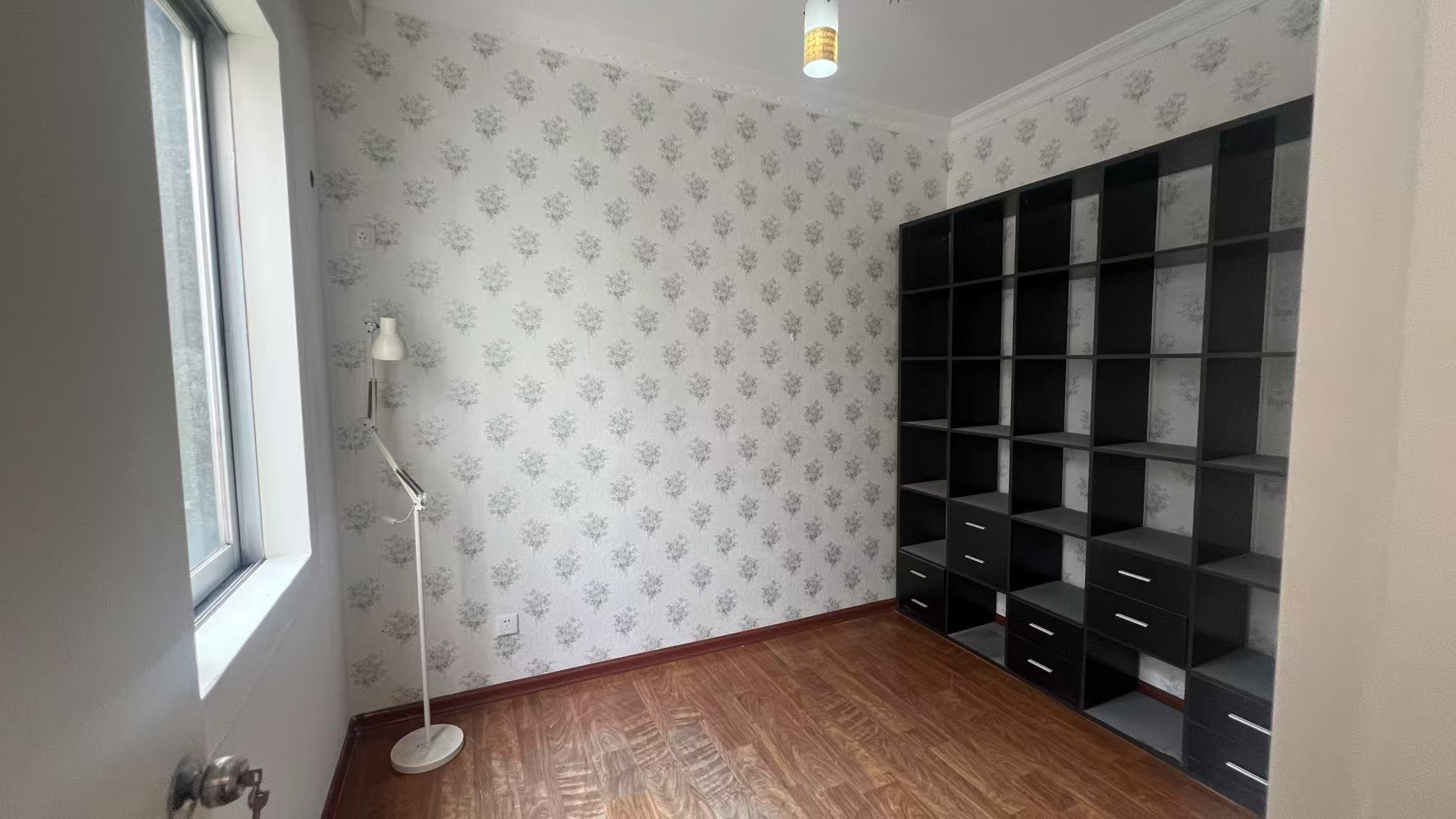 八角亭小区 3室2厅1卫 118m&sup2;