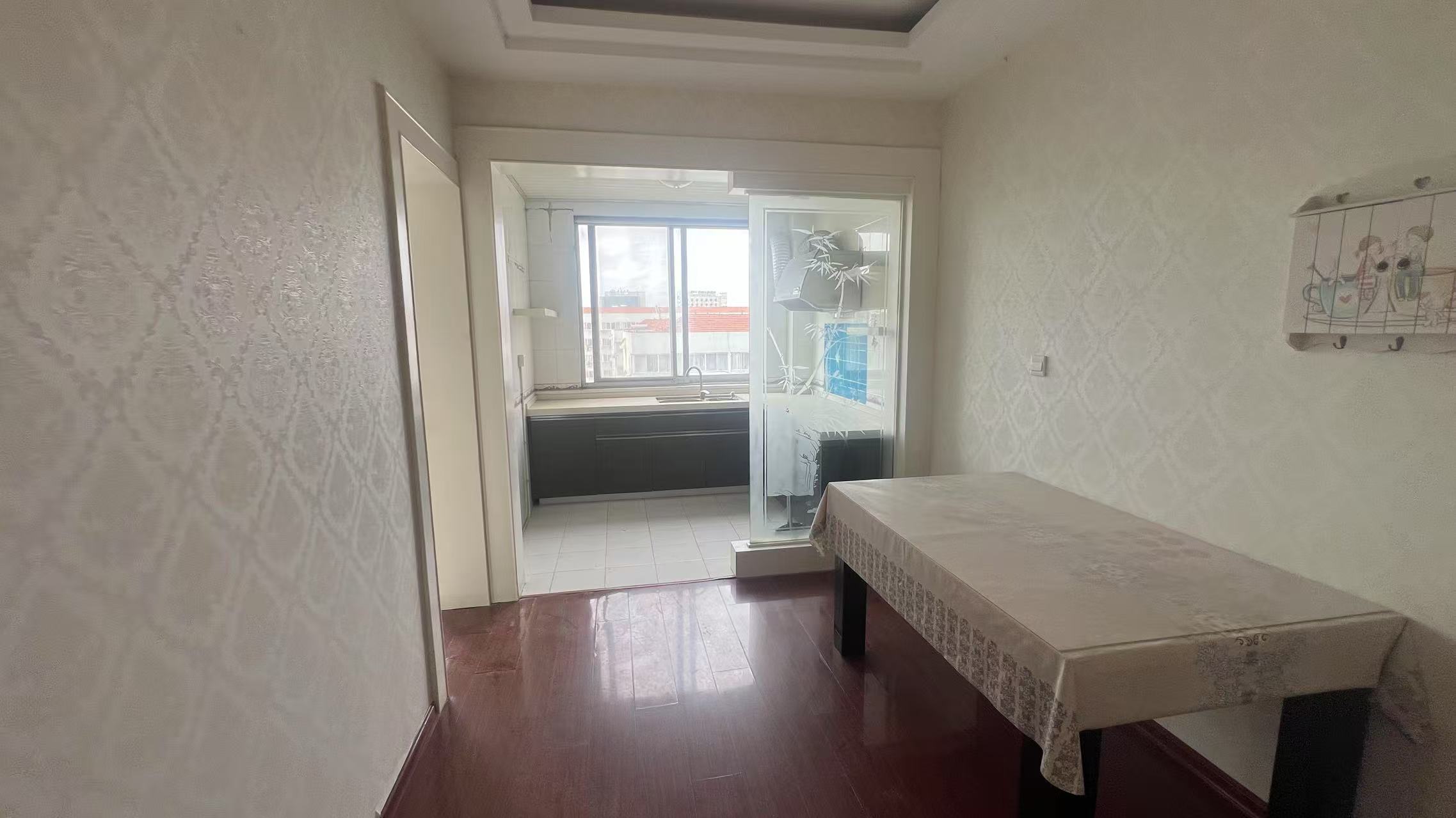 八角亭小区 3室2厅1卫 118m&sup2;