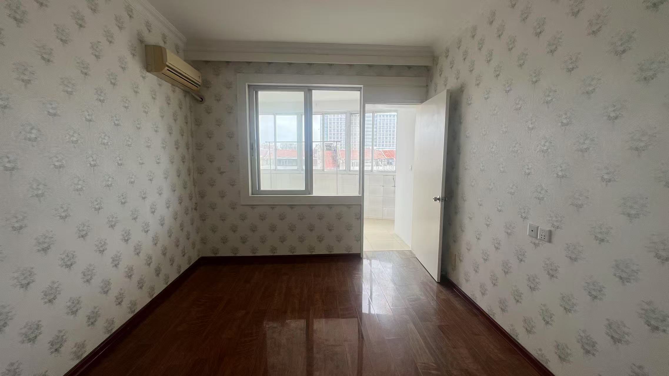 八角亭小区 3室2厅1卫 118m&sup2;