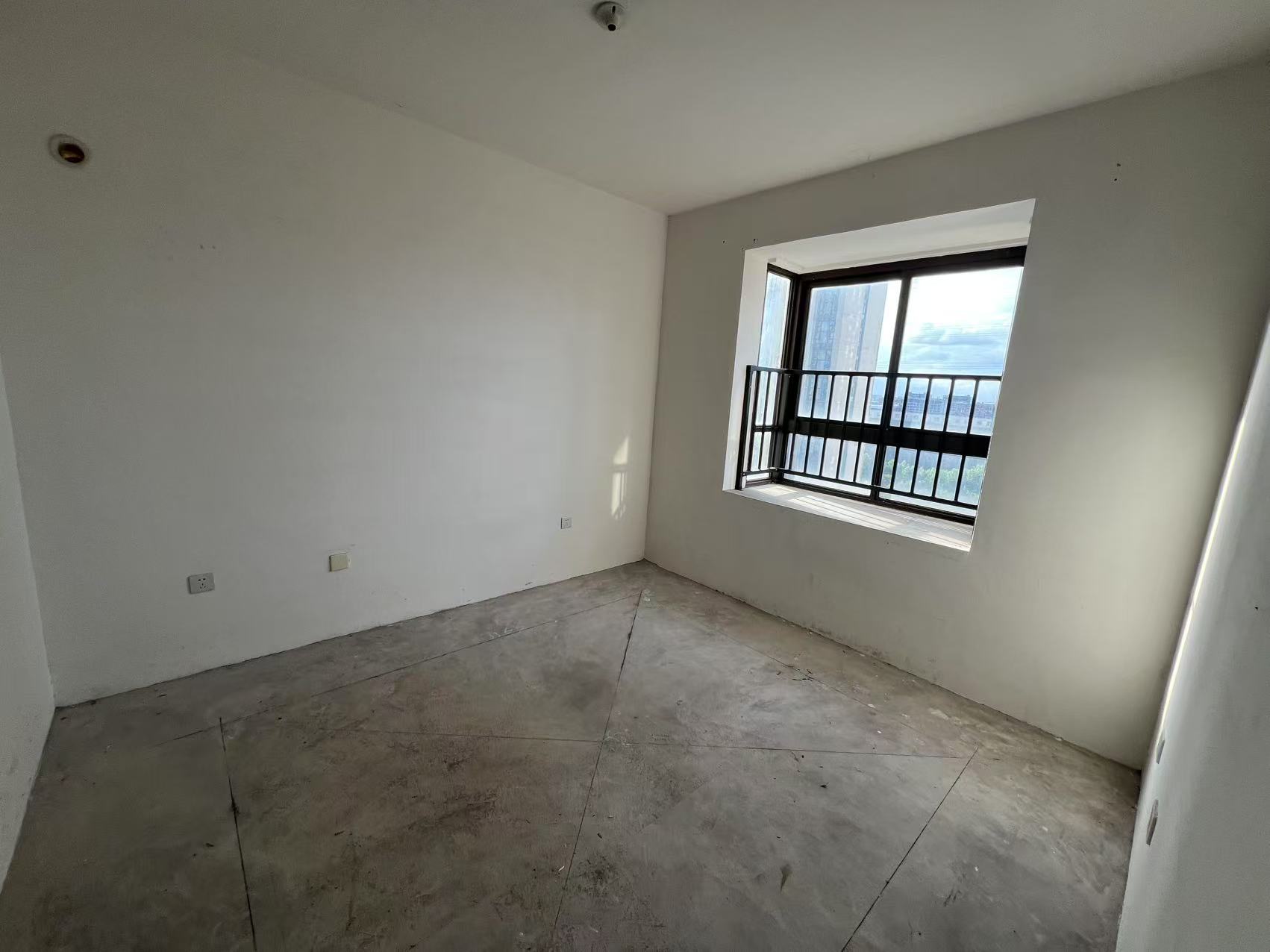 皇家花园北区 3室2厅1卫 119.00m&sup2;