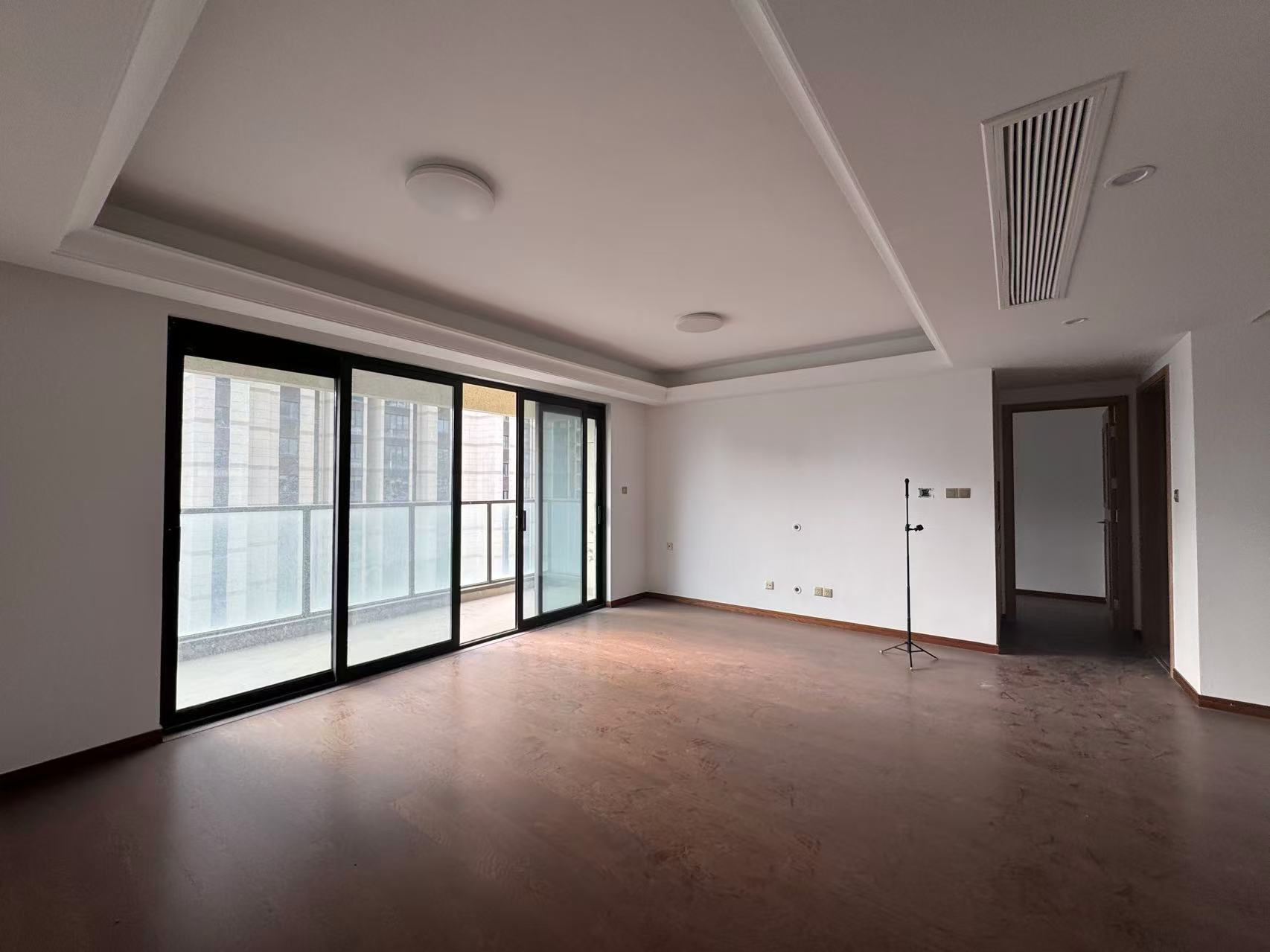 雍华府 3室2厅2卫 118m&sup2;