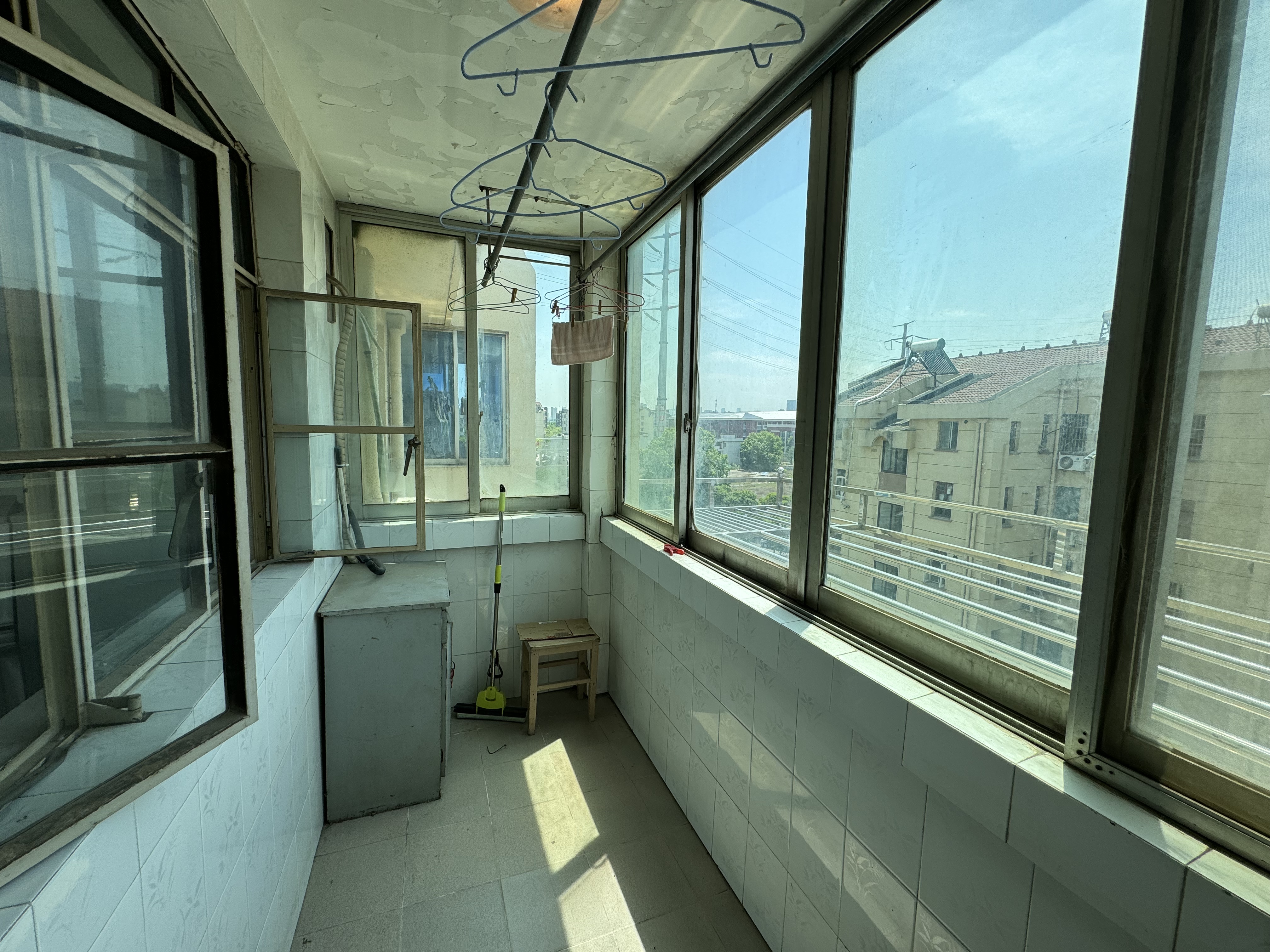 曙光社区 3室1厅1卫 90m&sup2;