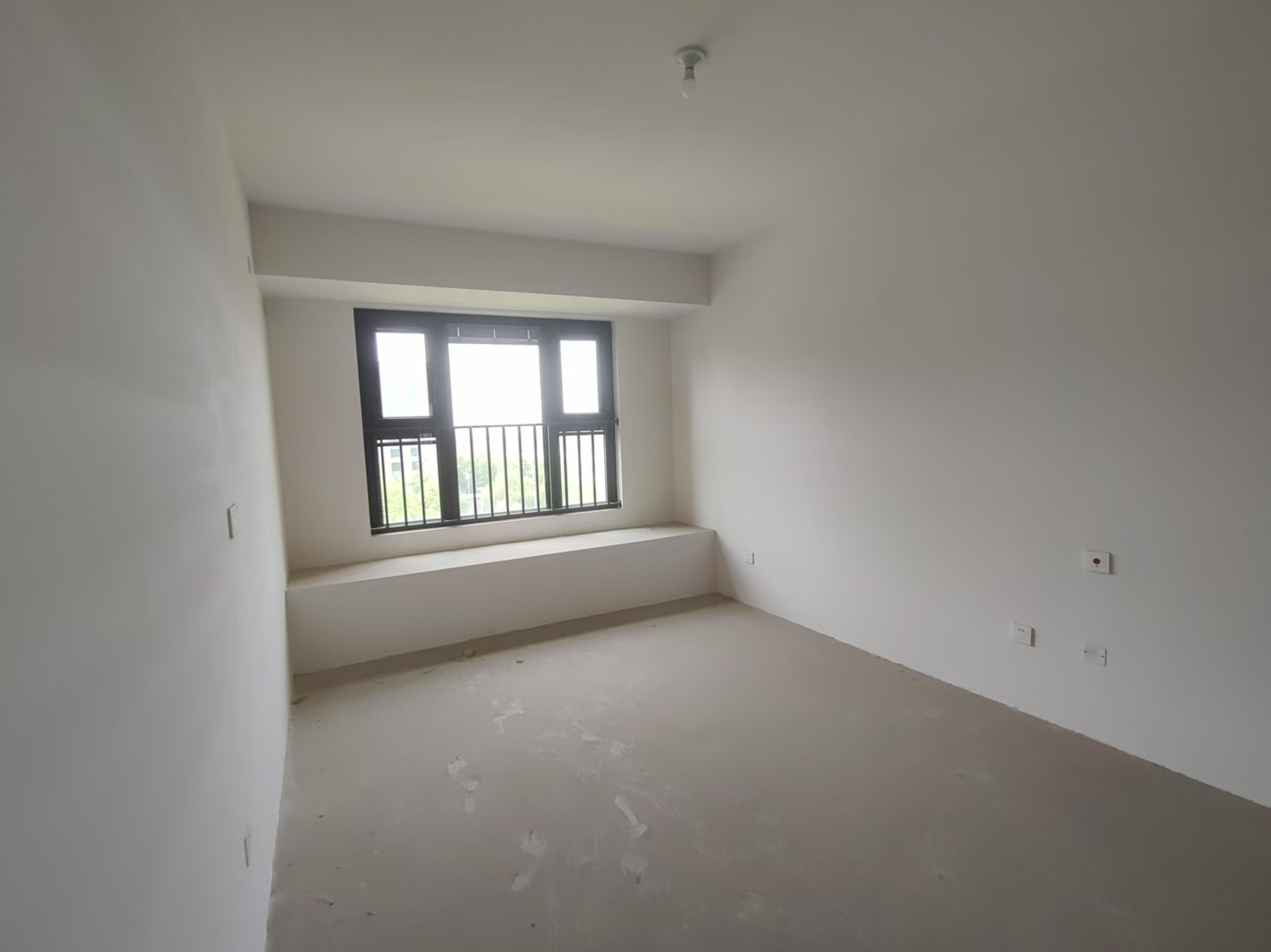 卓越华宸世纪 3室2厅2卫 102m&sup2;