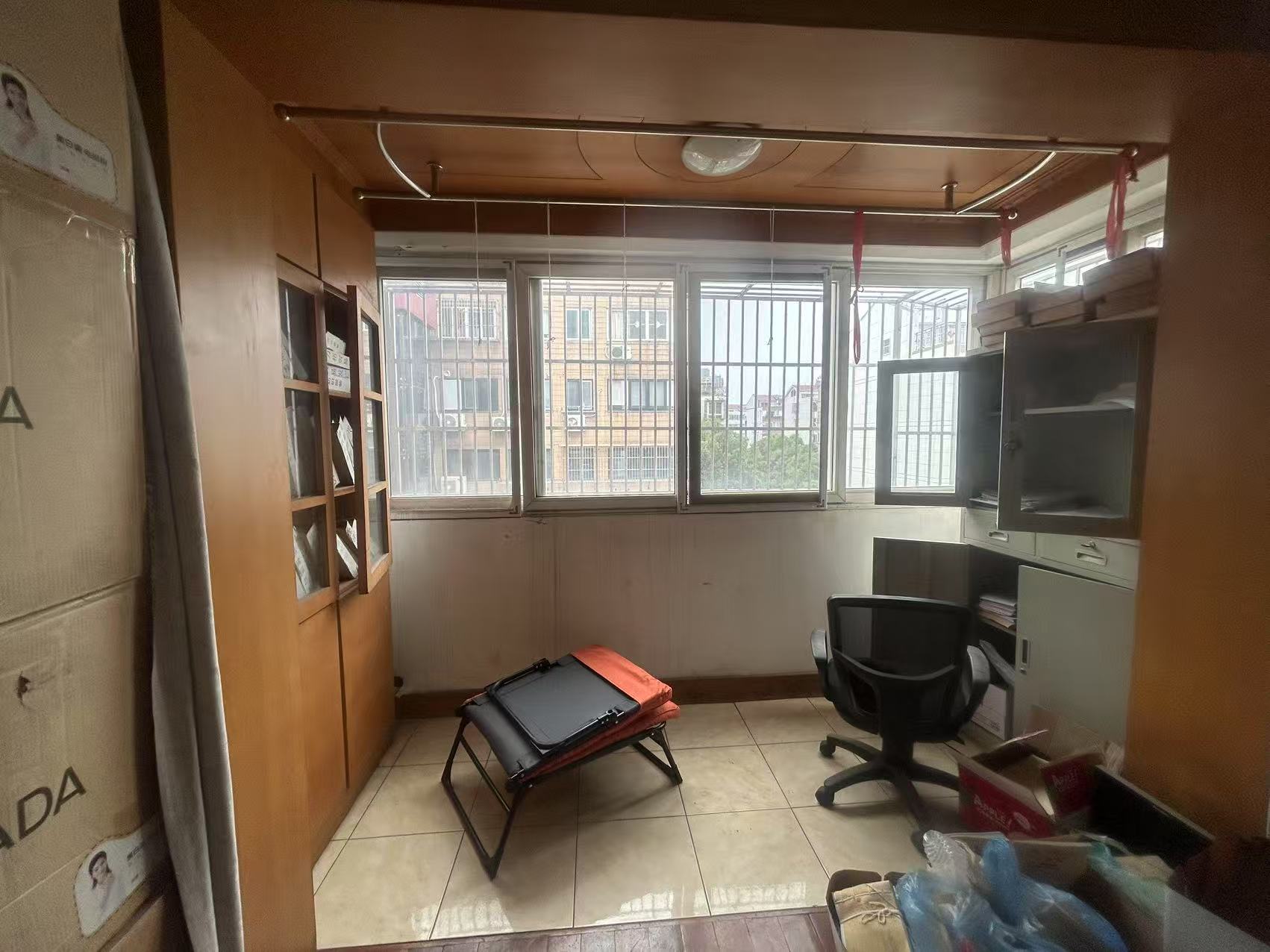 濠西园华迪小区 3室2厅2卫 135m&sup2;
