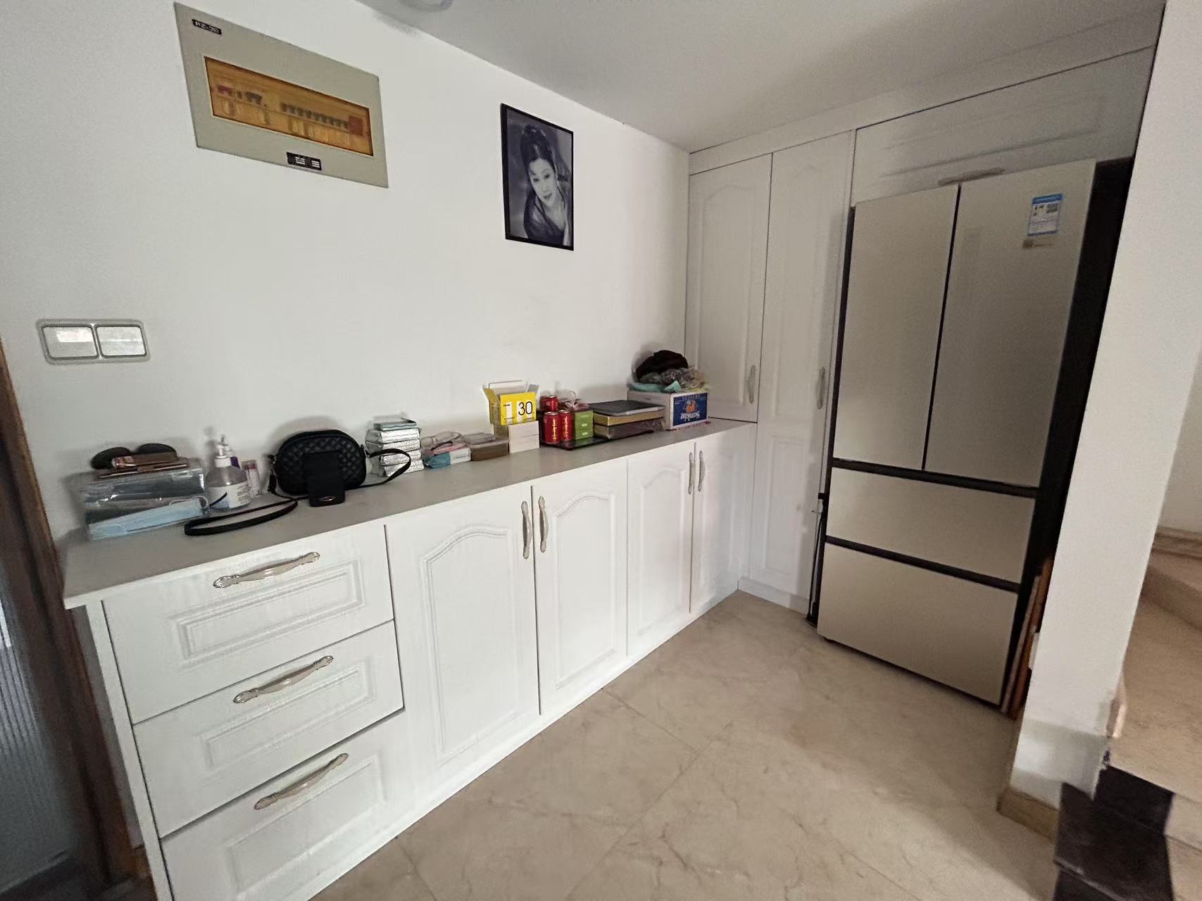 纽约时代 3室2厅1卫 59.56m&sup2;