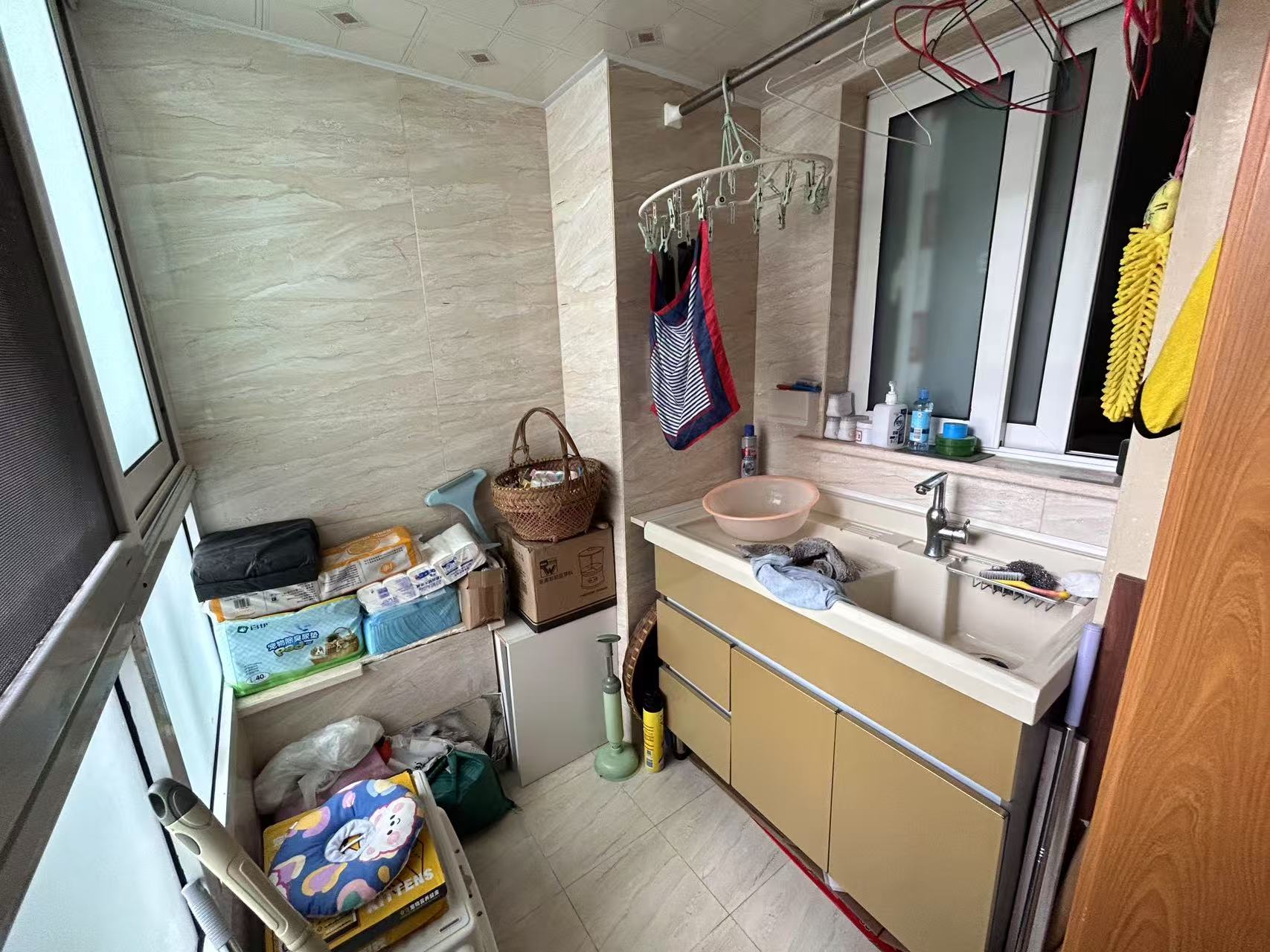 纽约时代 3室2厅1卫 59.56m&sup2;