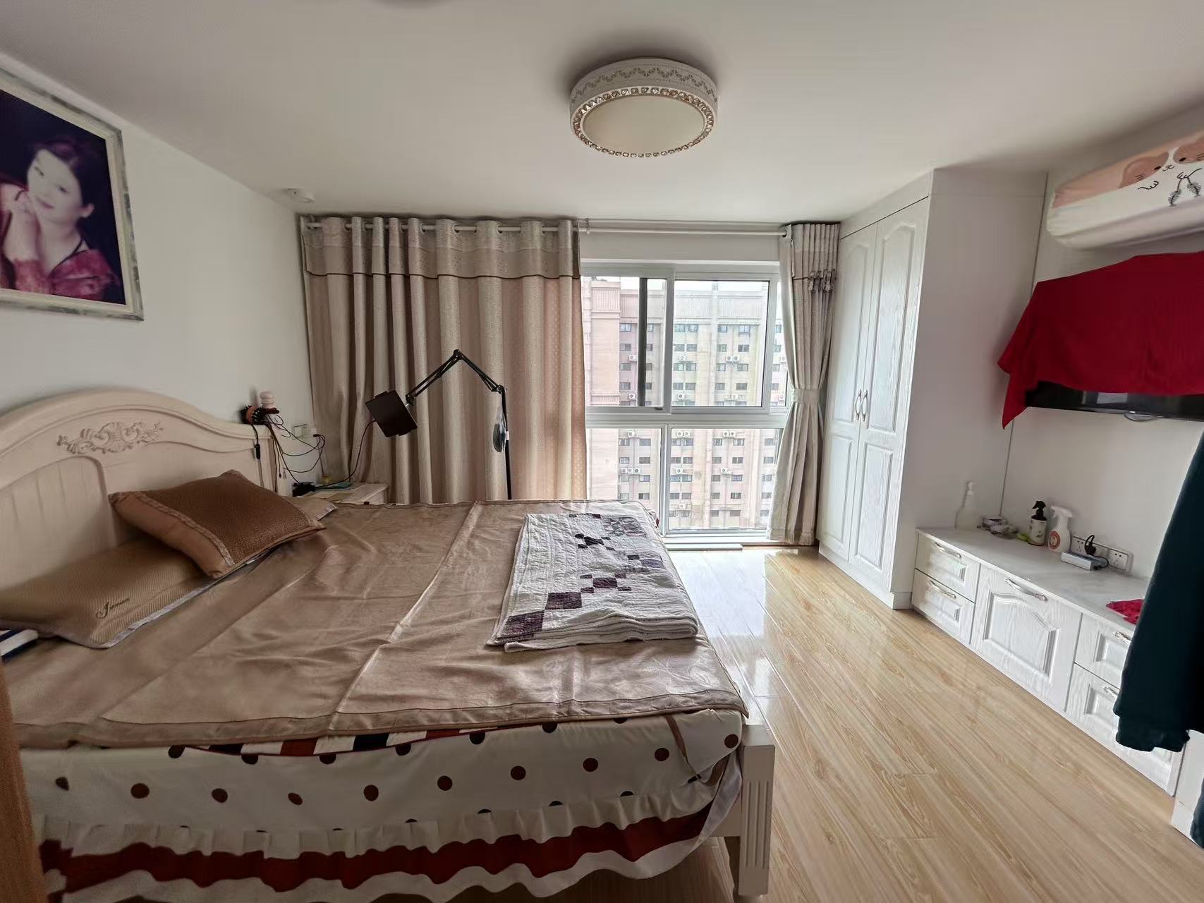 纽约时代 3室2厅1卫 59.56m&sup2;