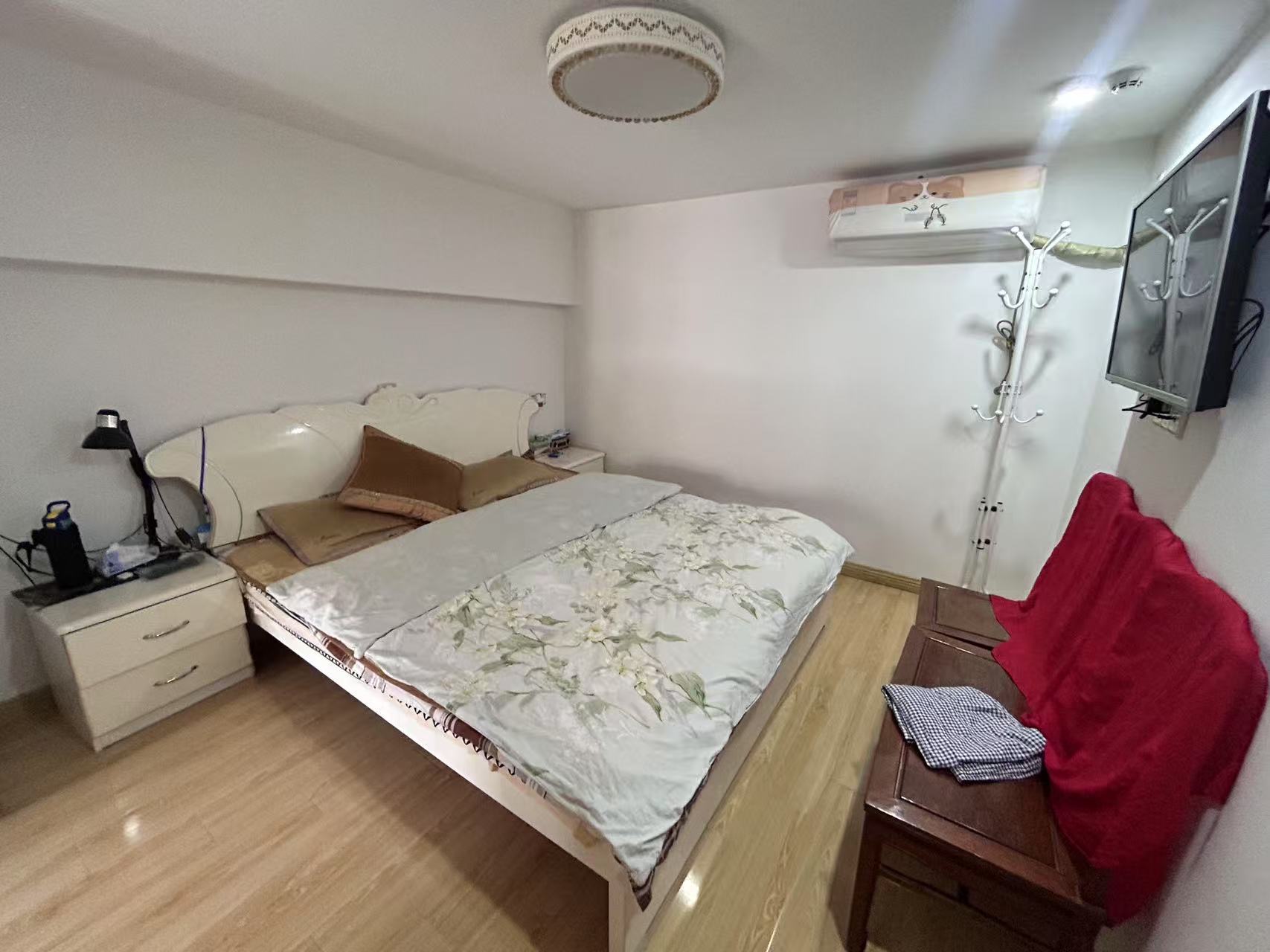 纽约时代 3室2厅1卫 59.56m&sup2;