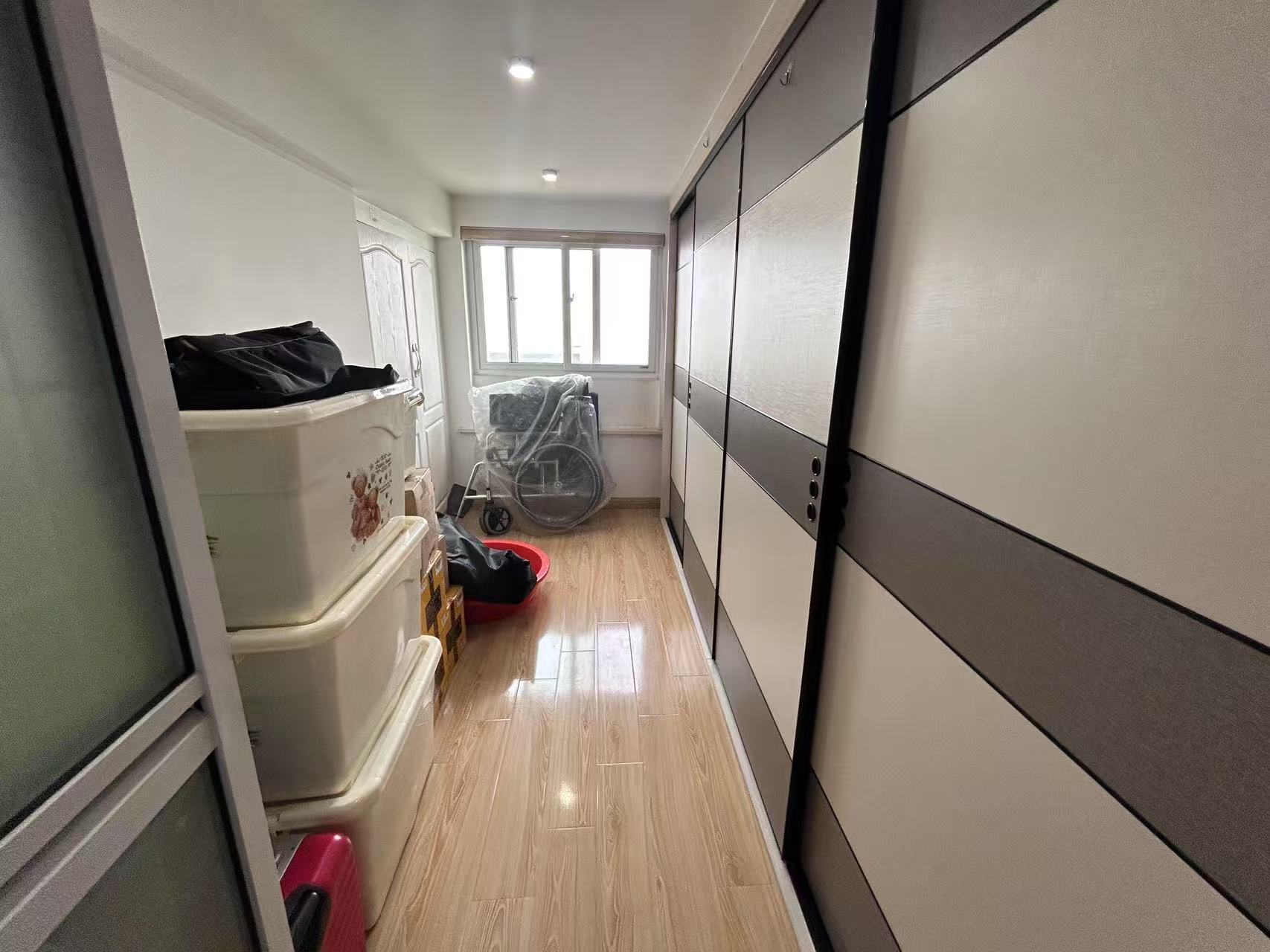 纽约时代 3室2厅1卫 59.56m&sup2;