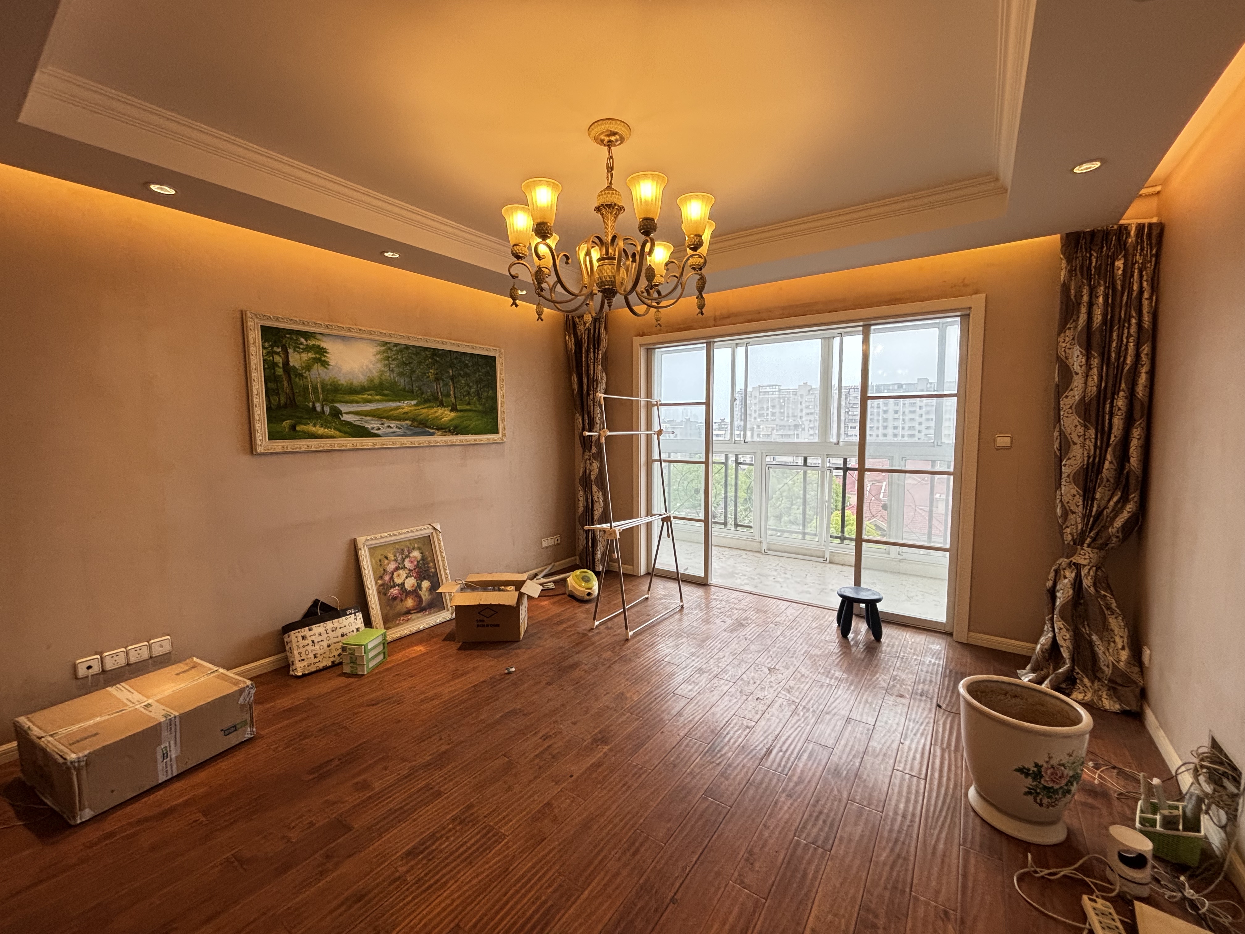 晏园南岸 3室2厅2卫 167m&sup2;