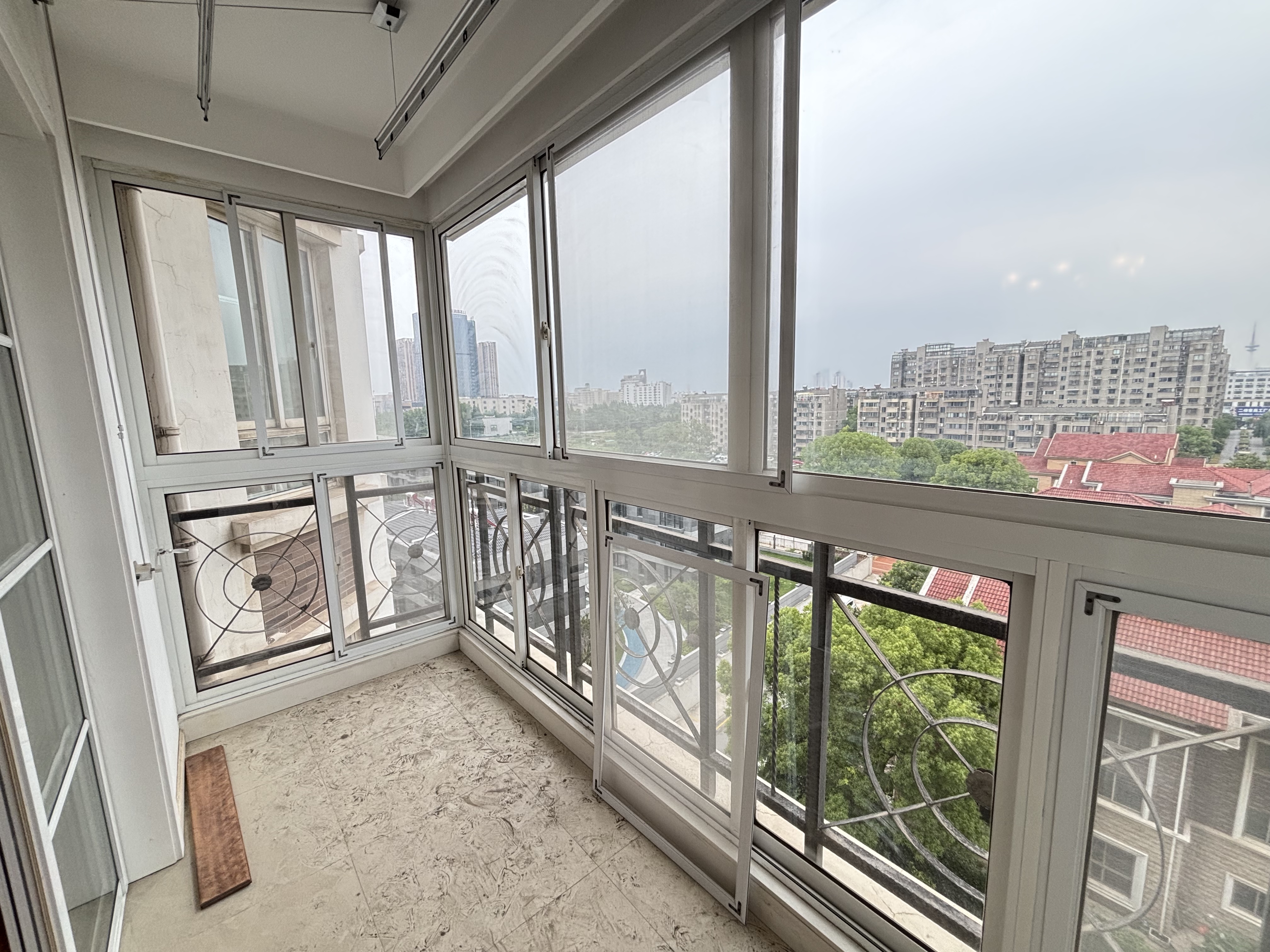 晏园南岸 3室2厅2卫 167m&sup2;