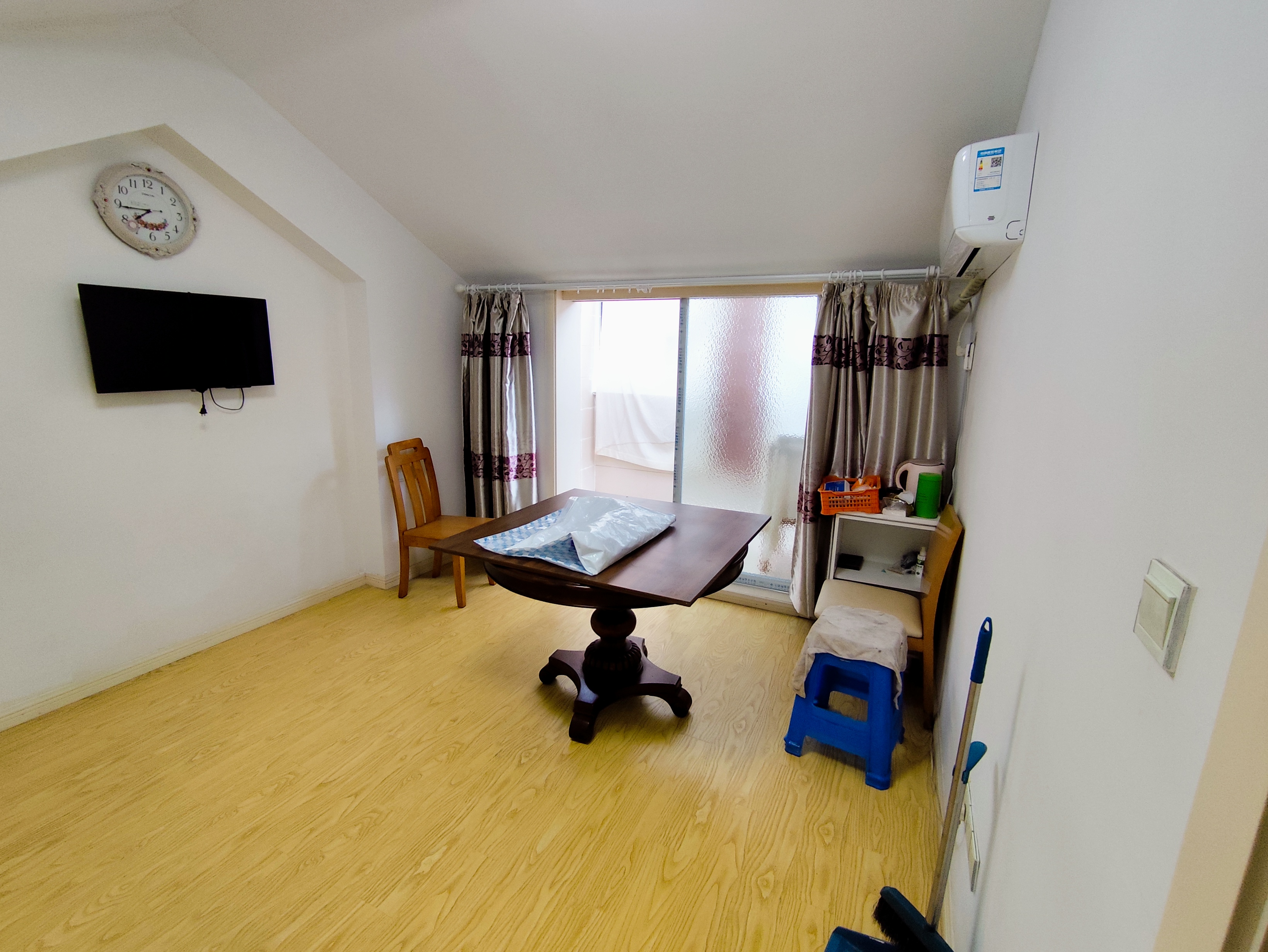 金水湾花园 4室2厅3卫 208.23m&sup2;