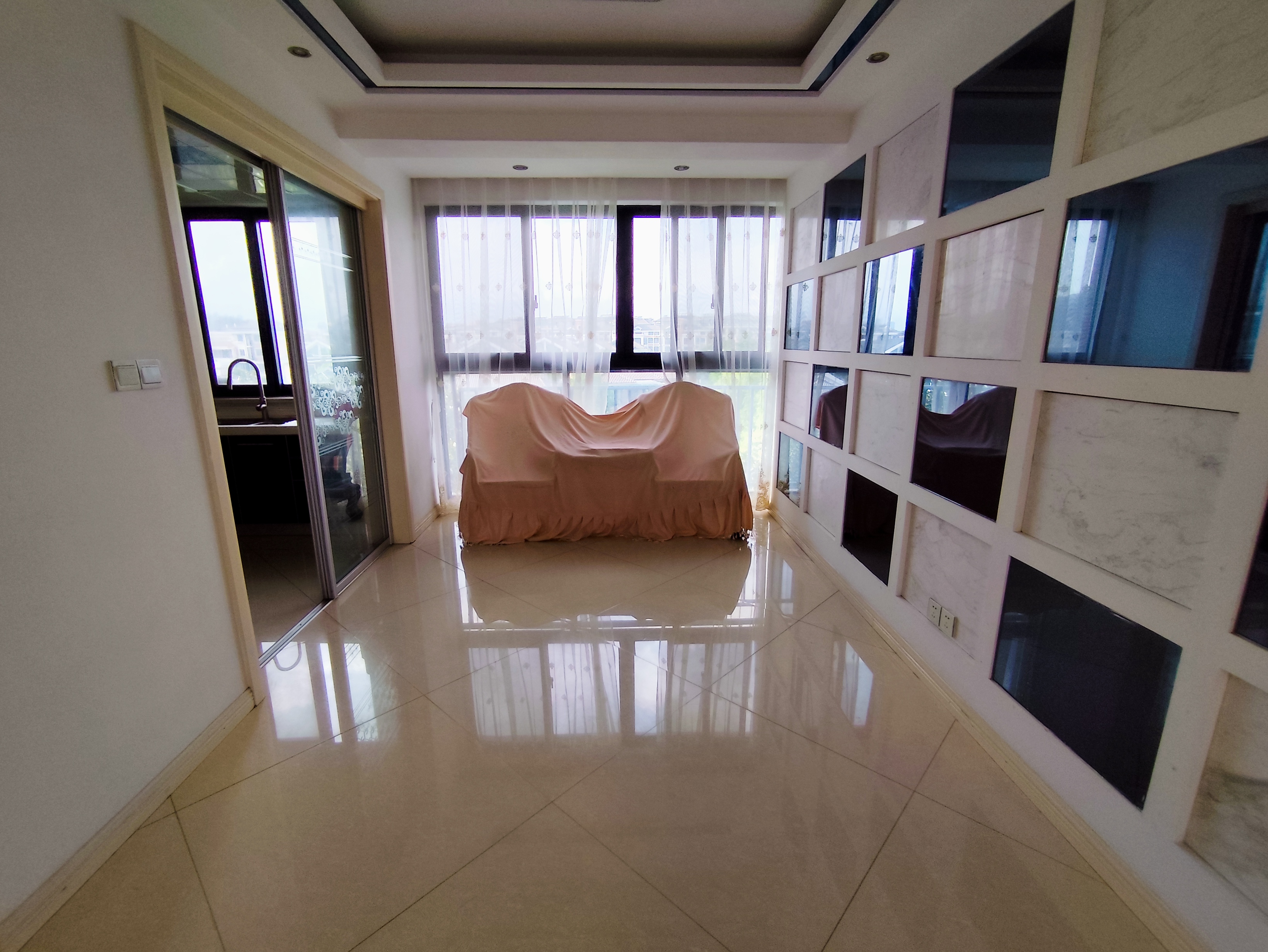 金水湾花园 4室2厅3卫 208.23m&sup2;