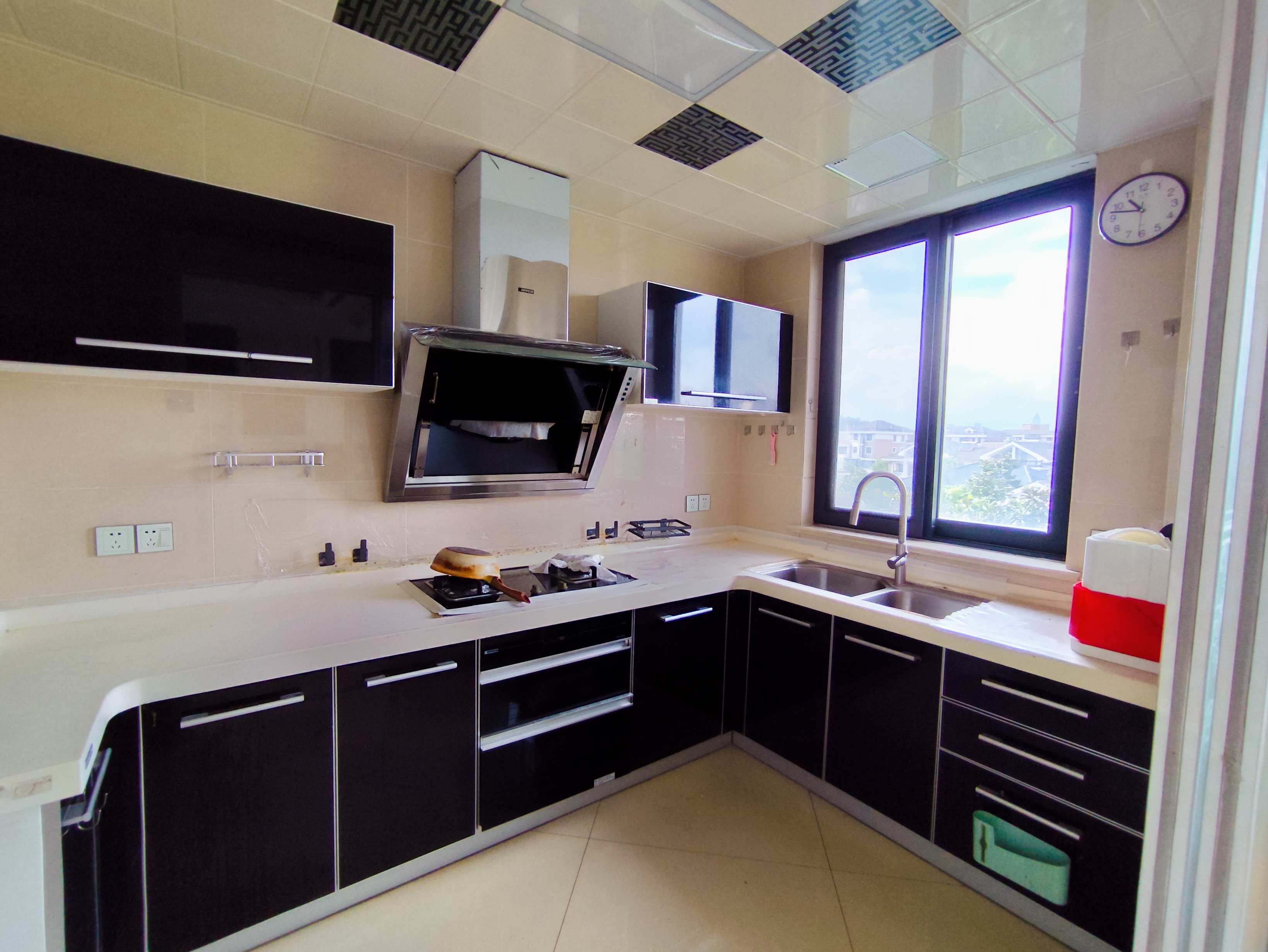 金水湾花园 4室2厅3卫 208.23m&sup2;