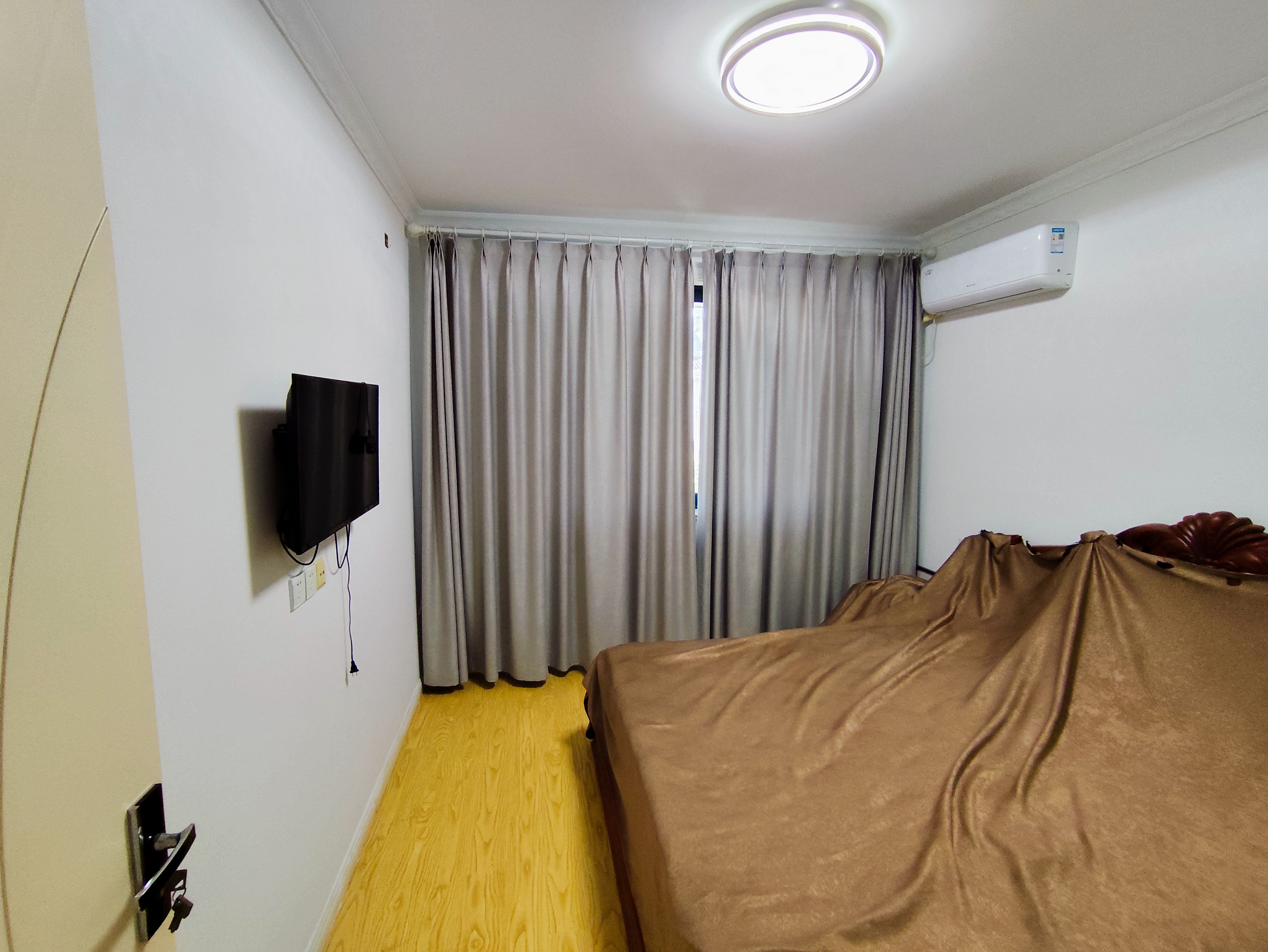 金水湾花园 4室2厅3卫 208.23m&sup2;