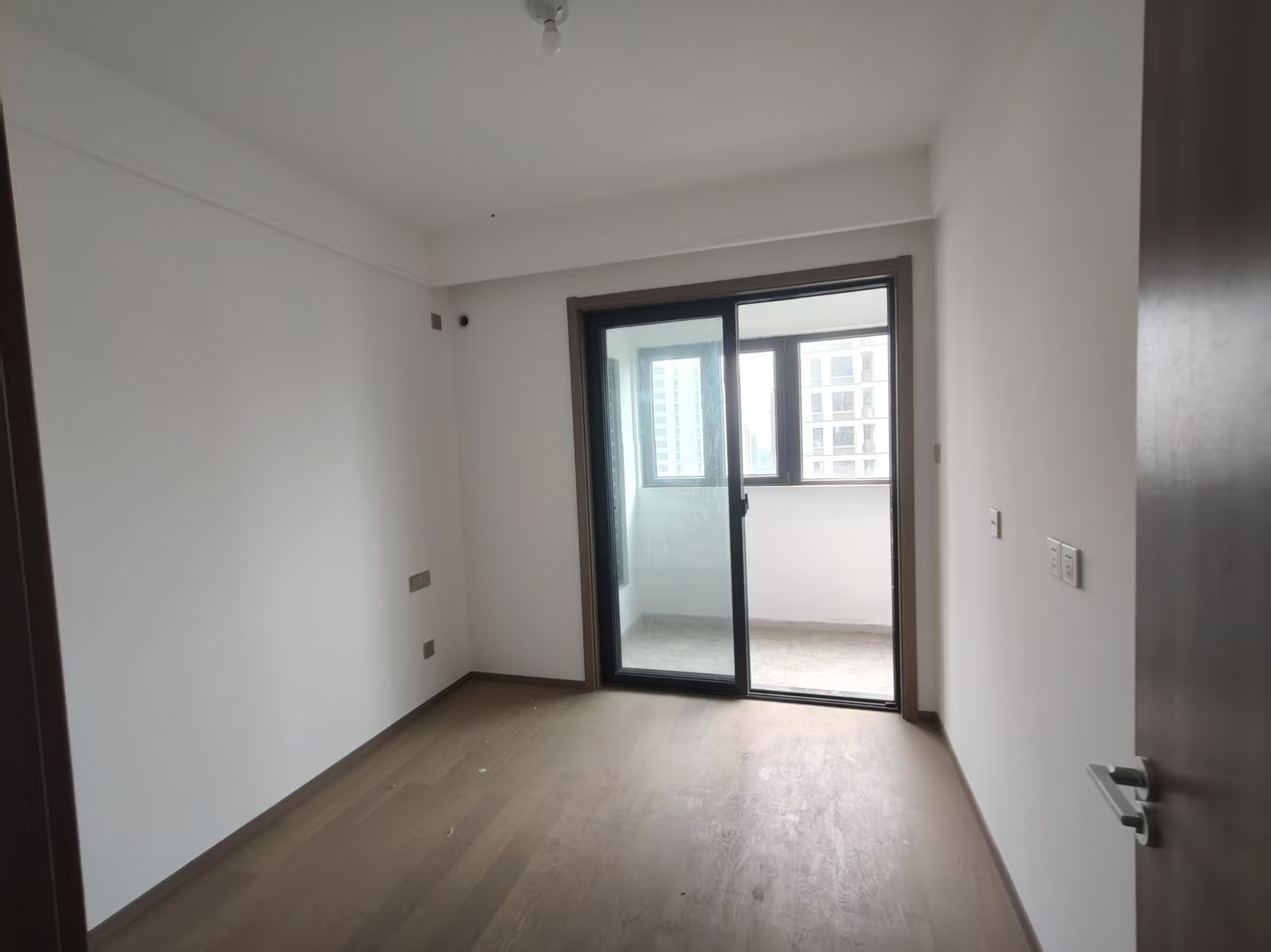 华禧铭苑 3室2厅1卫 103.57m&sup2;