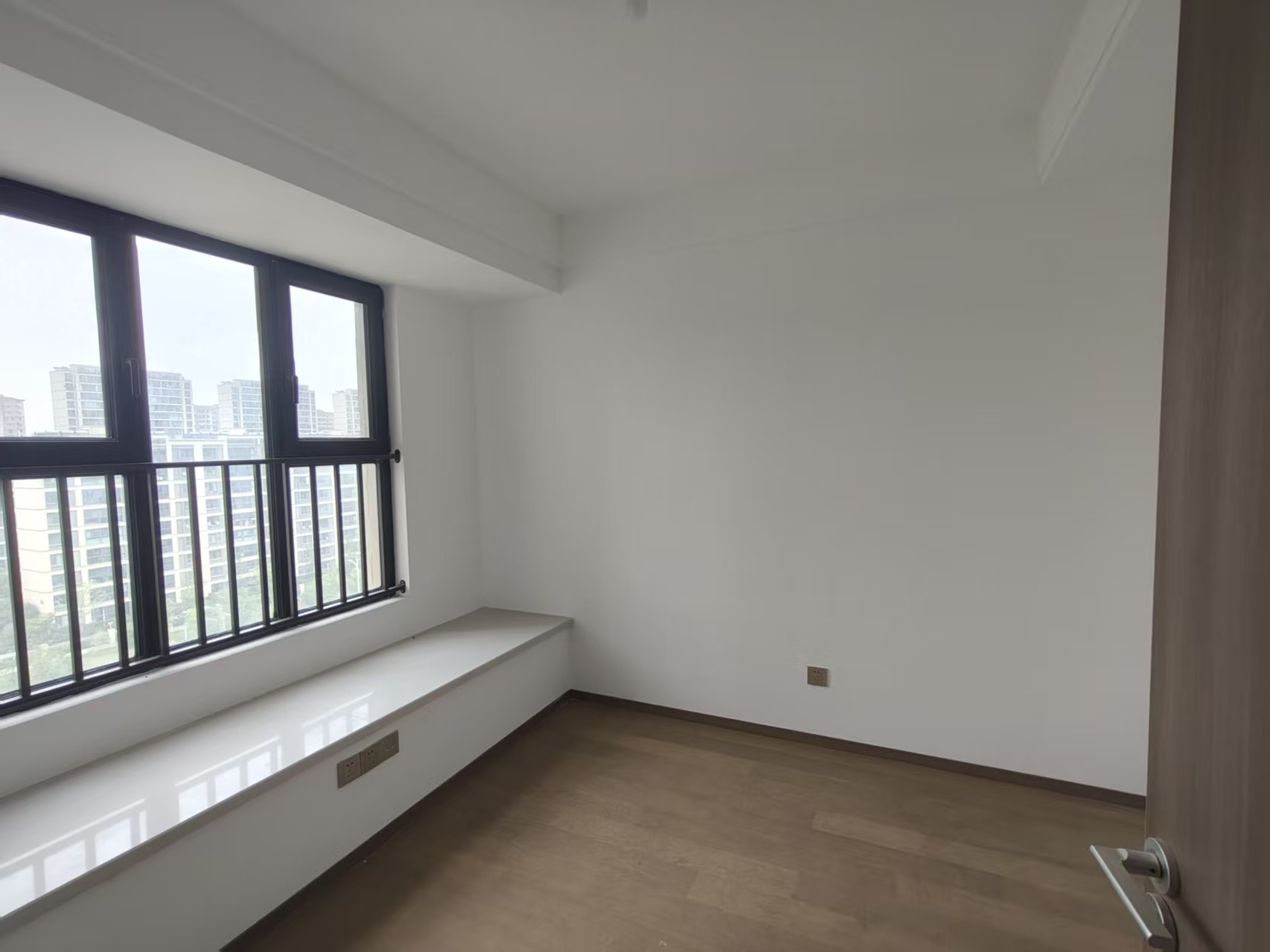 华禧铭苑 3室2厅1卫 103.57m&sup2;