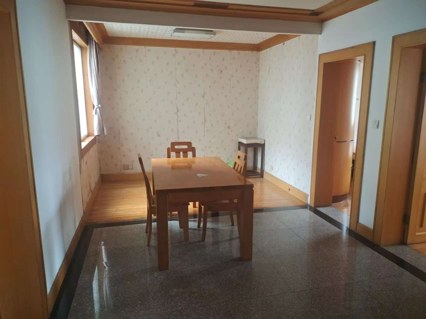 北濠桥东村 2室1厅1卫 128m&sup2;
