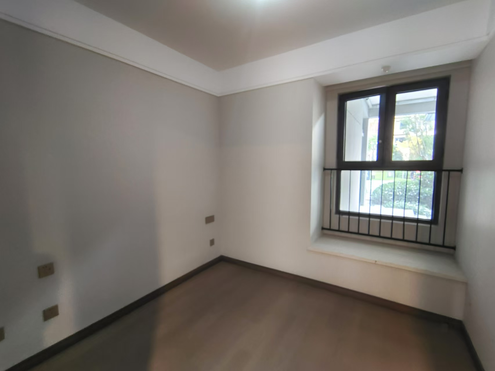 北纬31度 3室2厅1卫 110m&sup2;