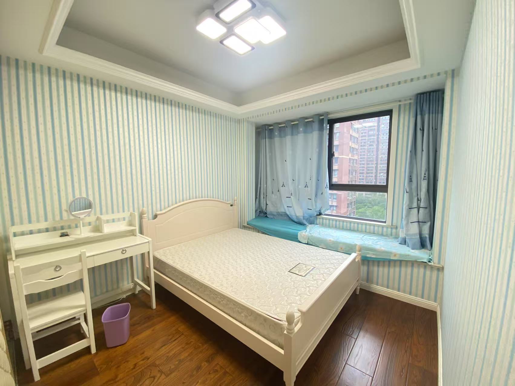 万濠星城 4室2厅1卫 142.37m&sup2;