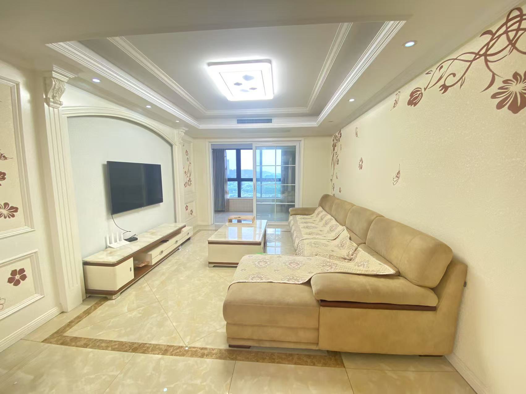 万濠星城 4室2厅1卫 142.37m²