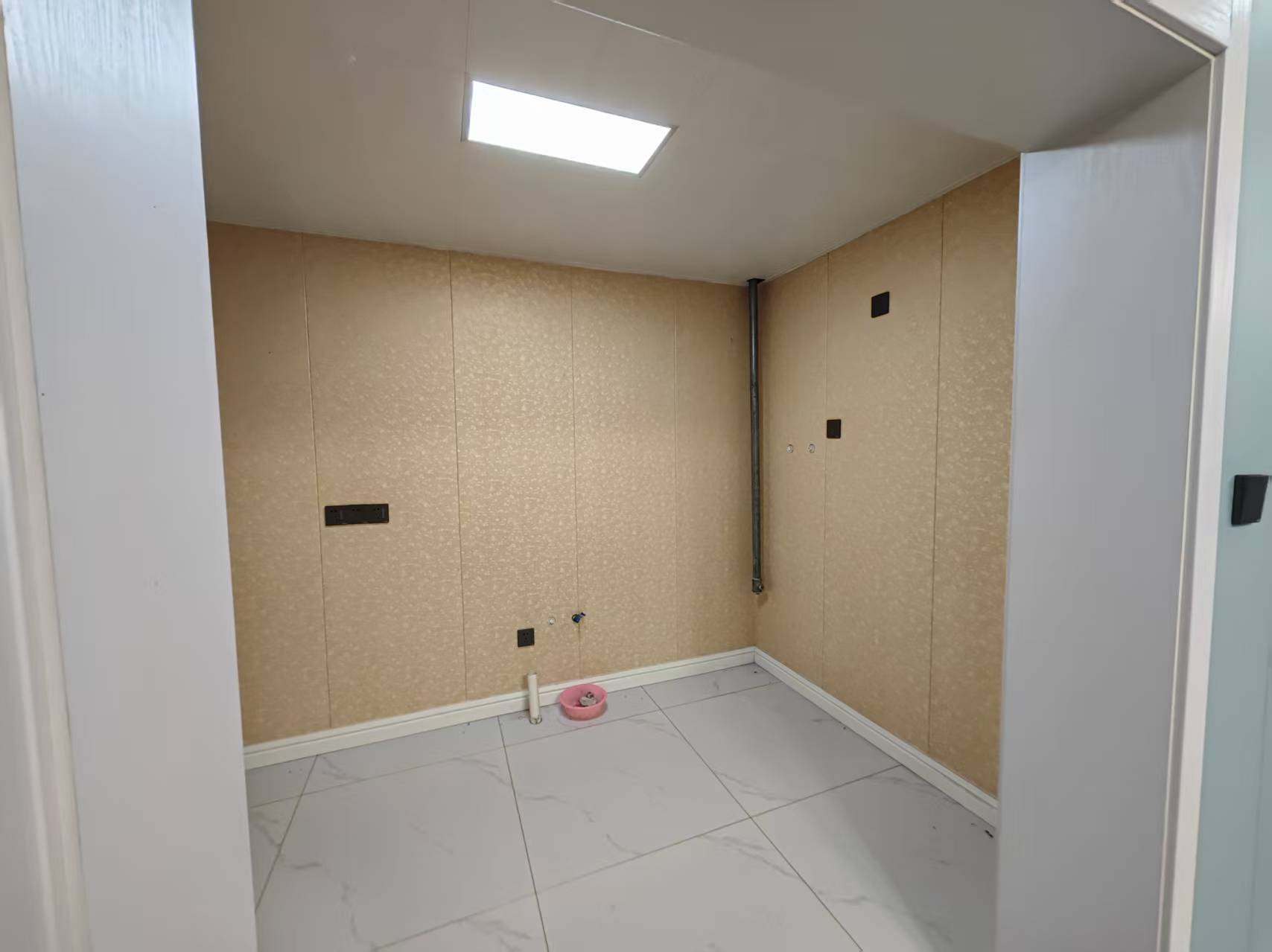 江景国际家园北区 3室1厅1卫 108m&sup2;