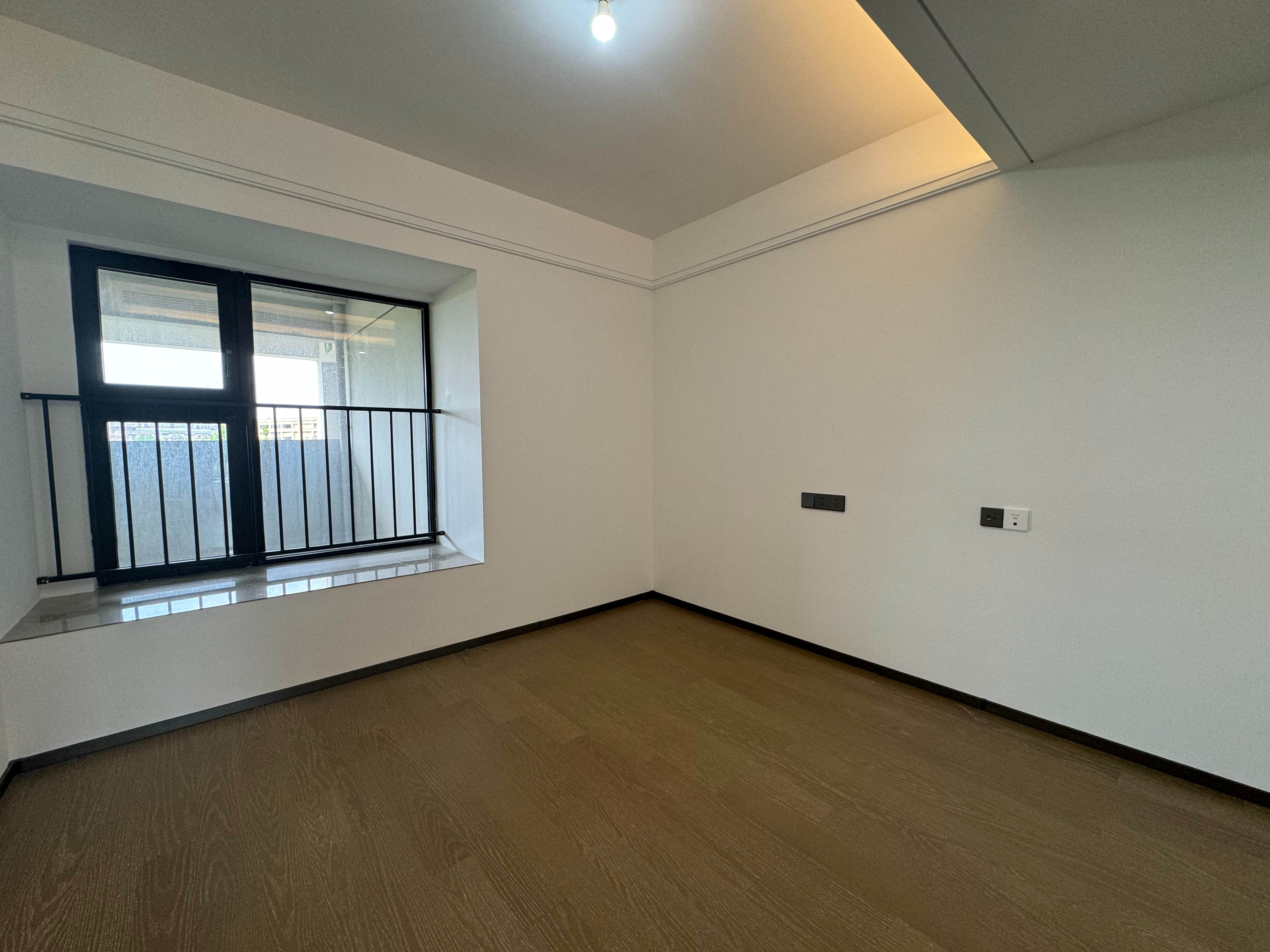 碧桂园公园星荟 3室2厅1卫 102.75m&sup2;