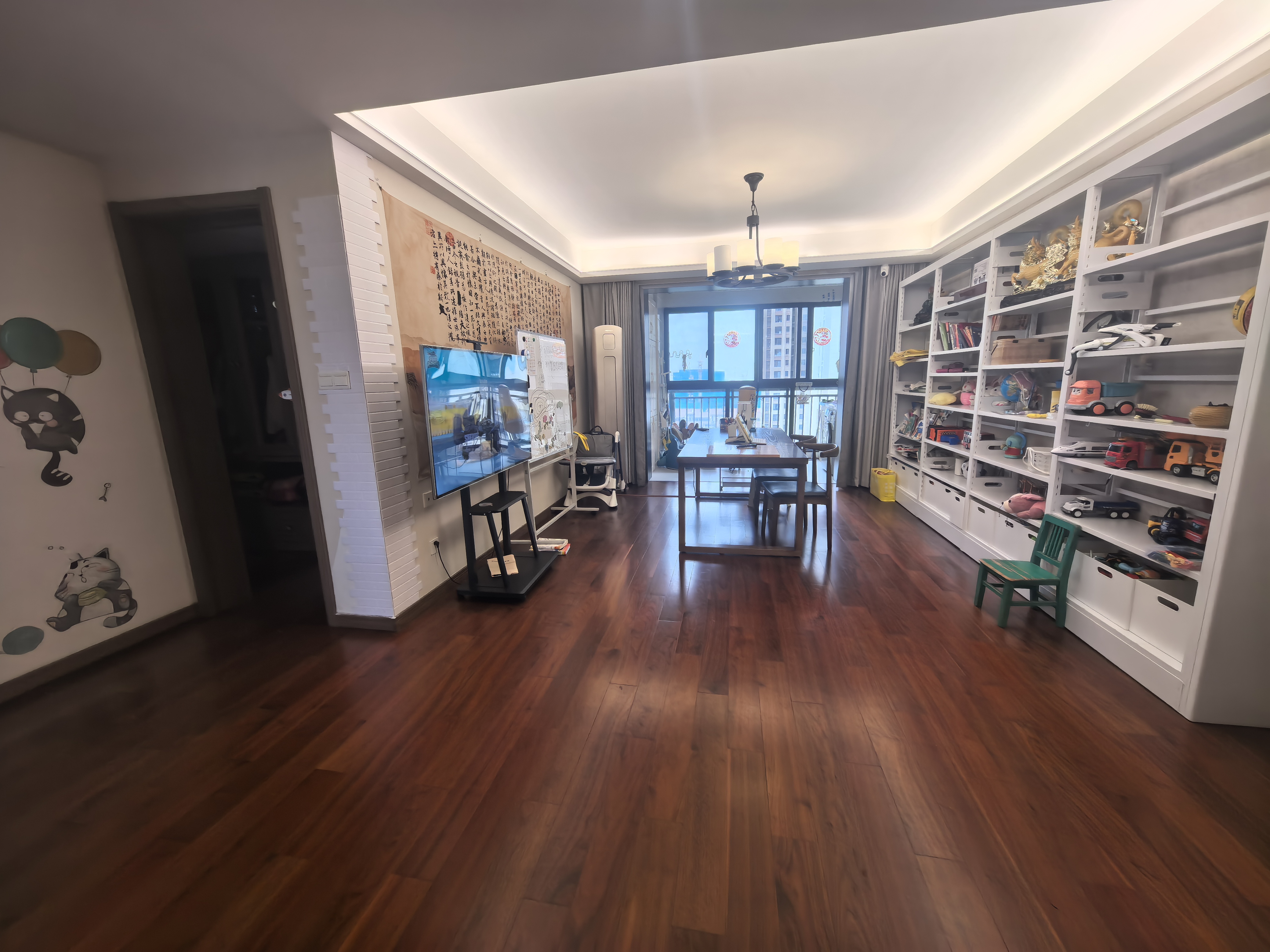 万科濠河传奇 3室2厅2卫 131m²