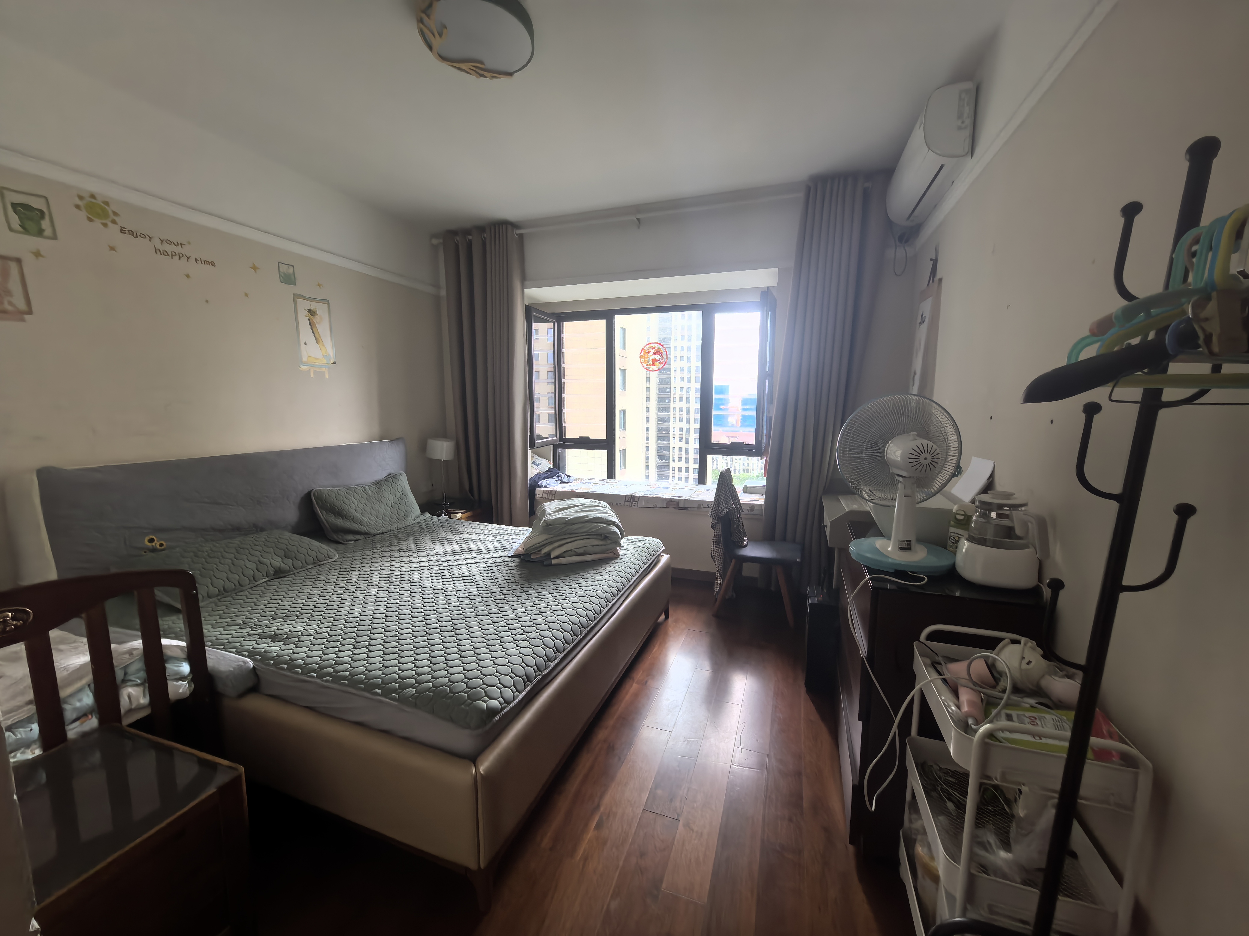 万科濠河传奇 3室2厅2卫 131m&sup2;