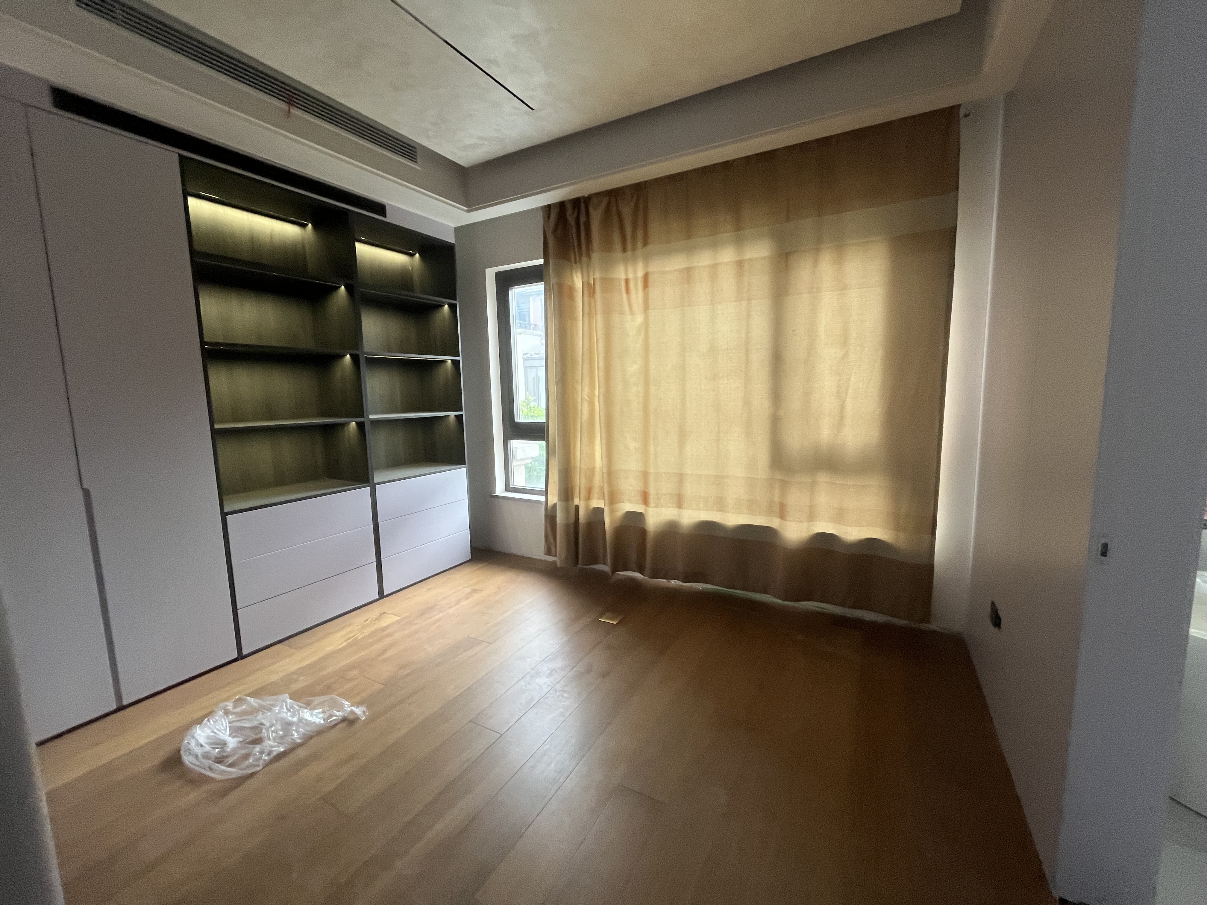 盛和九里香堤一期 5室1厅5卫 356.00m&sup2;