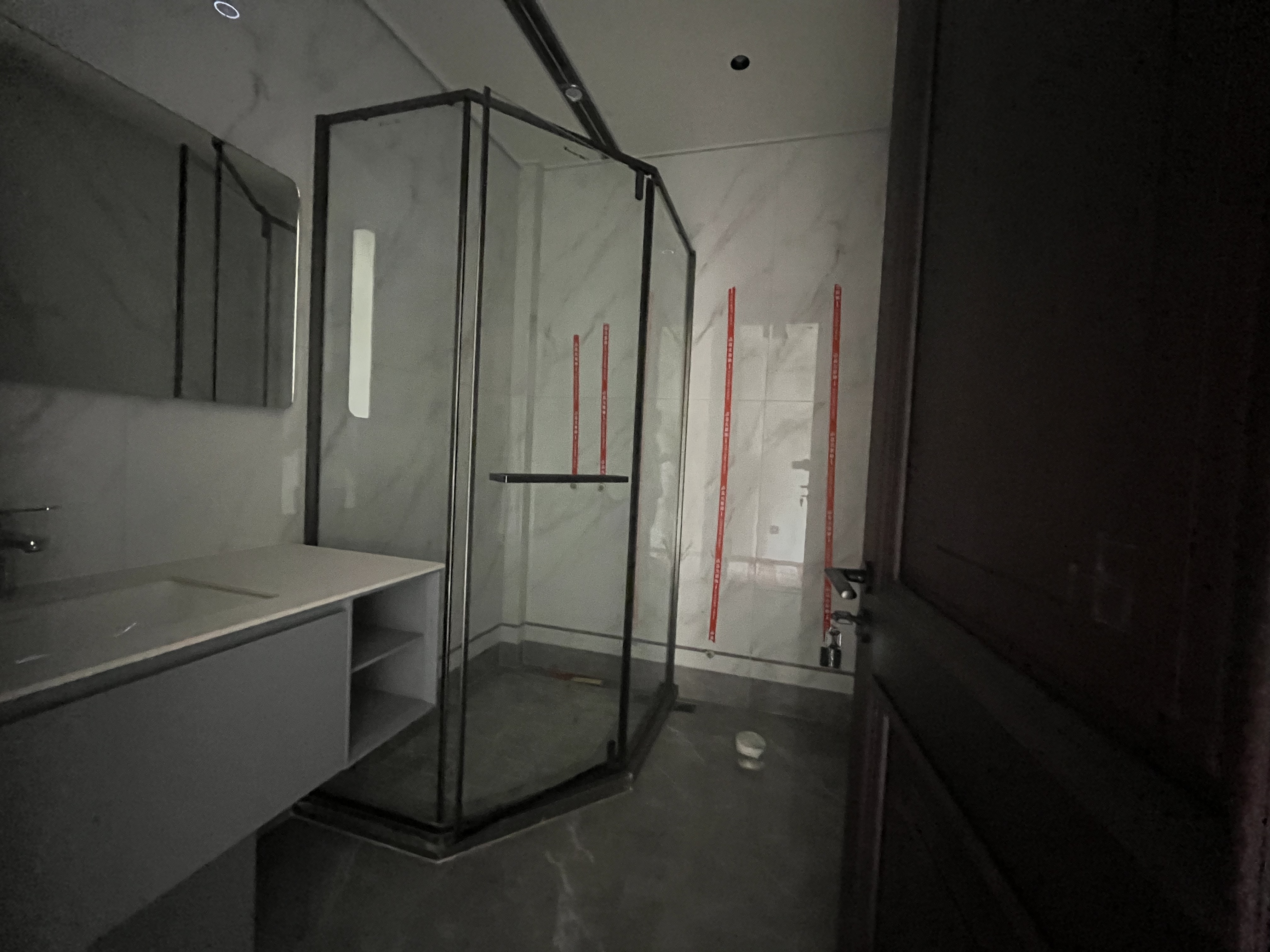 盛和九里香堤一期 5室1厅5卫 356.00m&sup2;