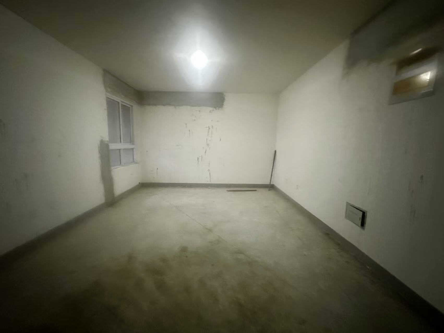 金韵华庭 2室2厅1卫 100m²