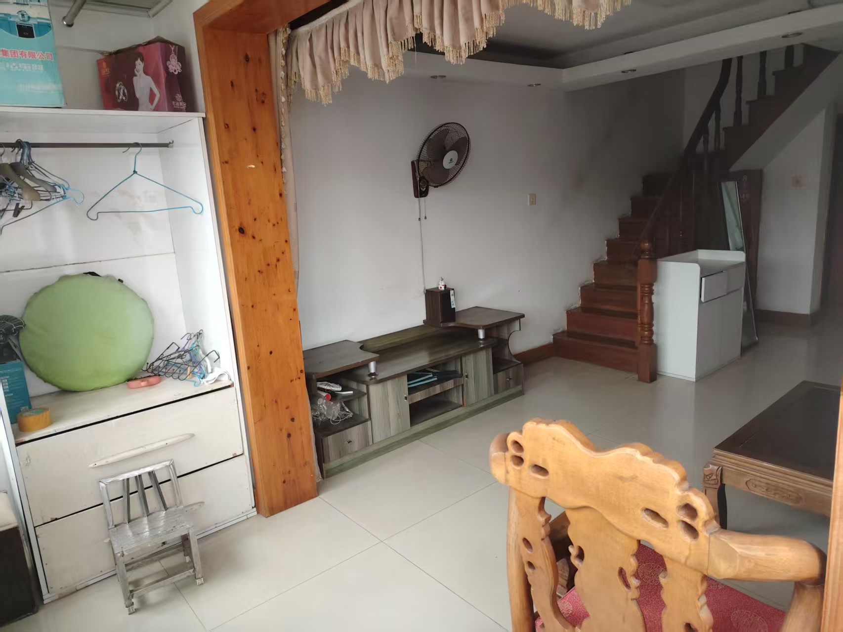 海港新村 4室1厅2卫 83.7m²