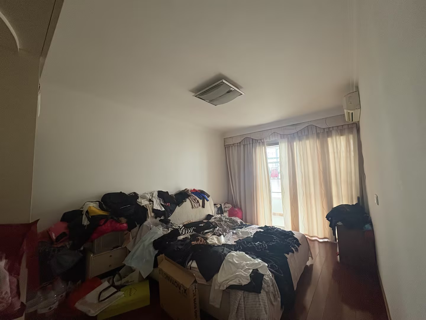 和睦小区 3室2厅2卫 135m&sup2;