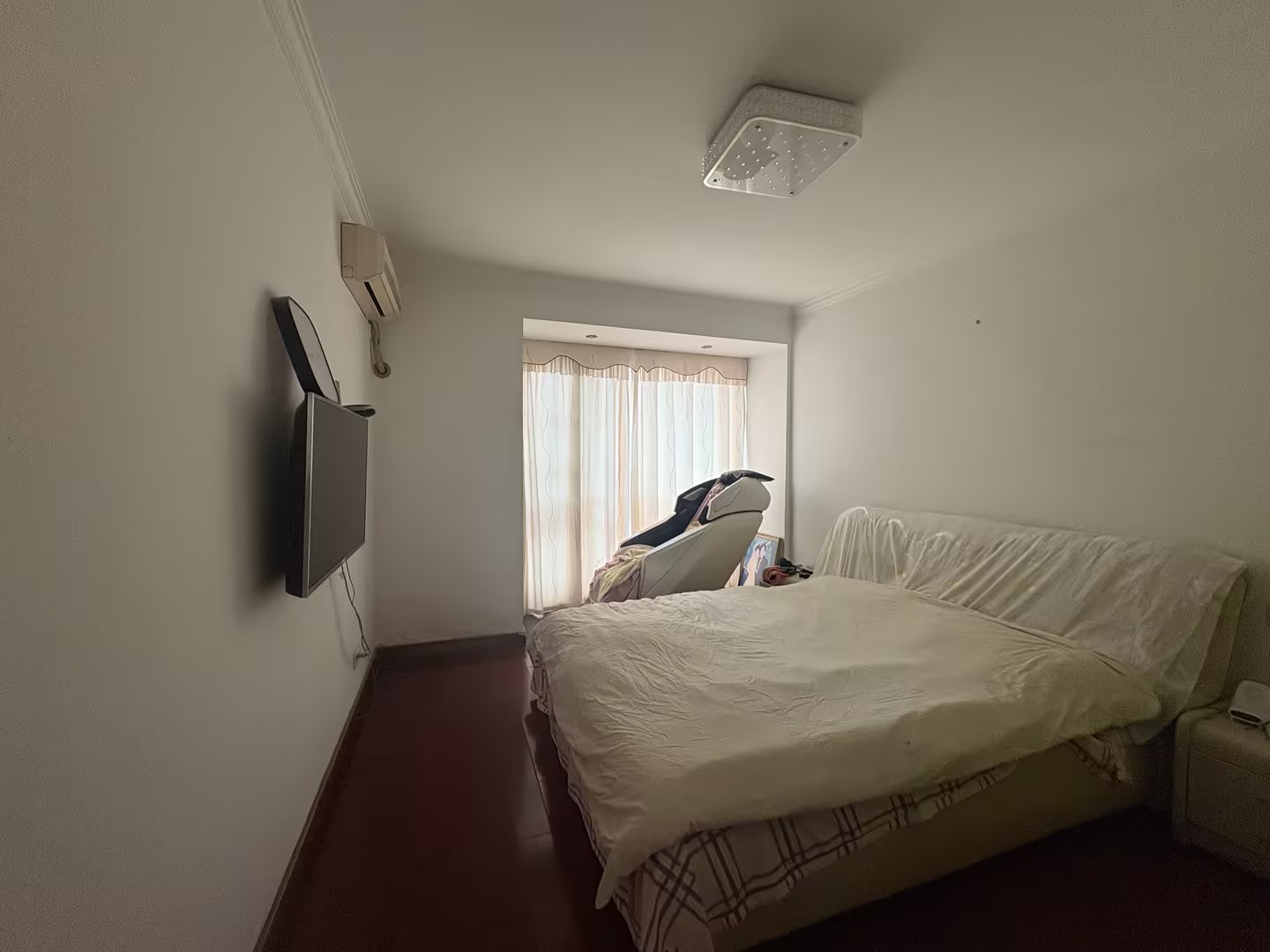 和睦小区 3室2厅2卫 135m&sup2;