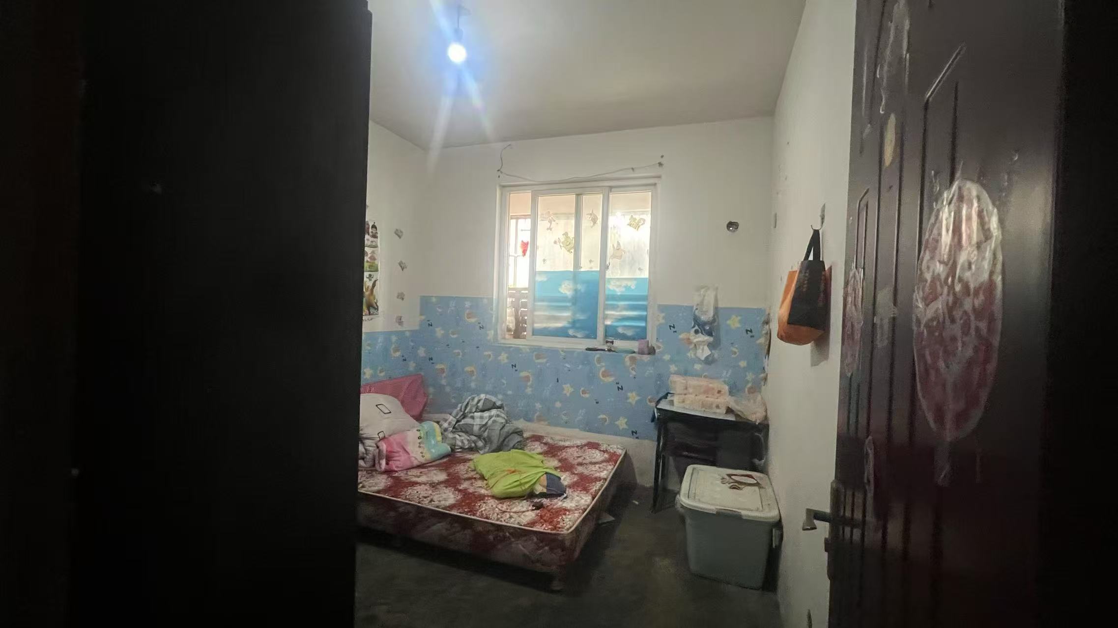 华山花苑四期 3室2厅2卫 125m&sup2;