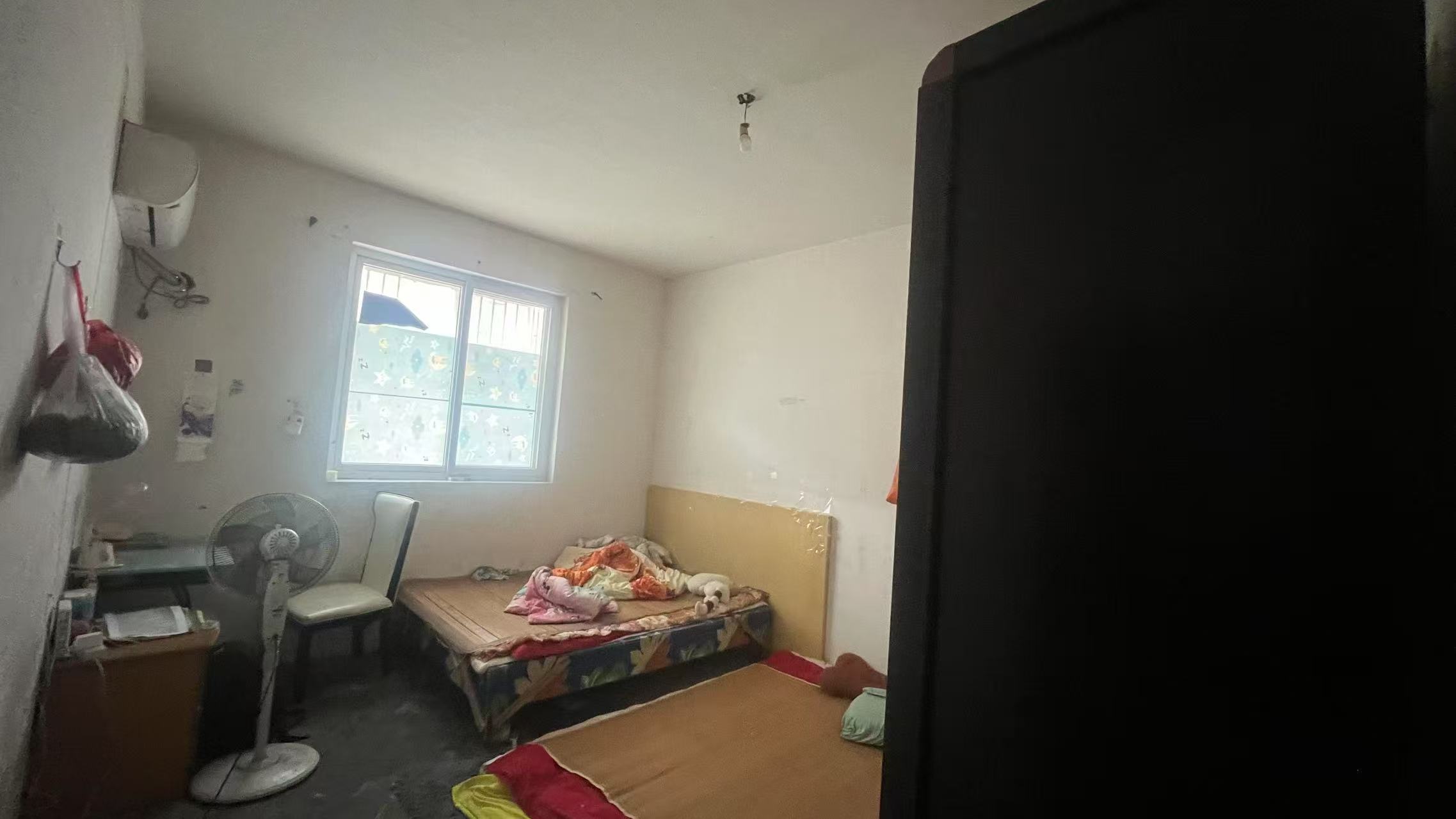 华山花苑四期 3室2厅2卫 125m&sup2;
