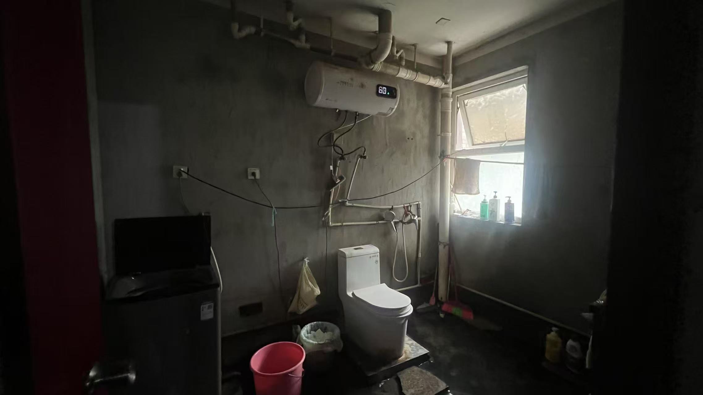 华山花苑四期 3室2厅2卫 125m&sup2;