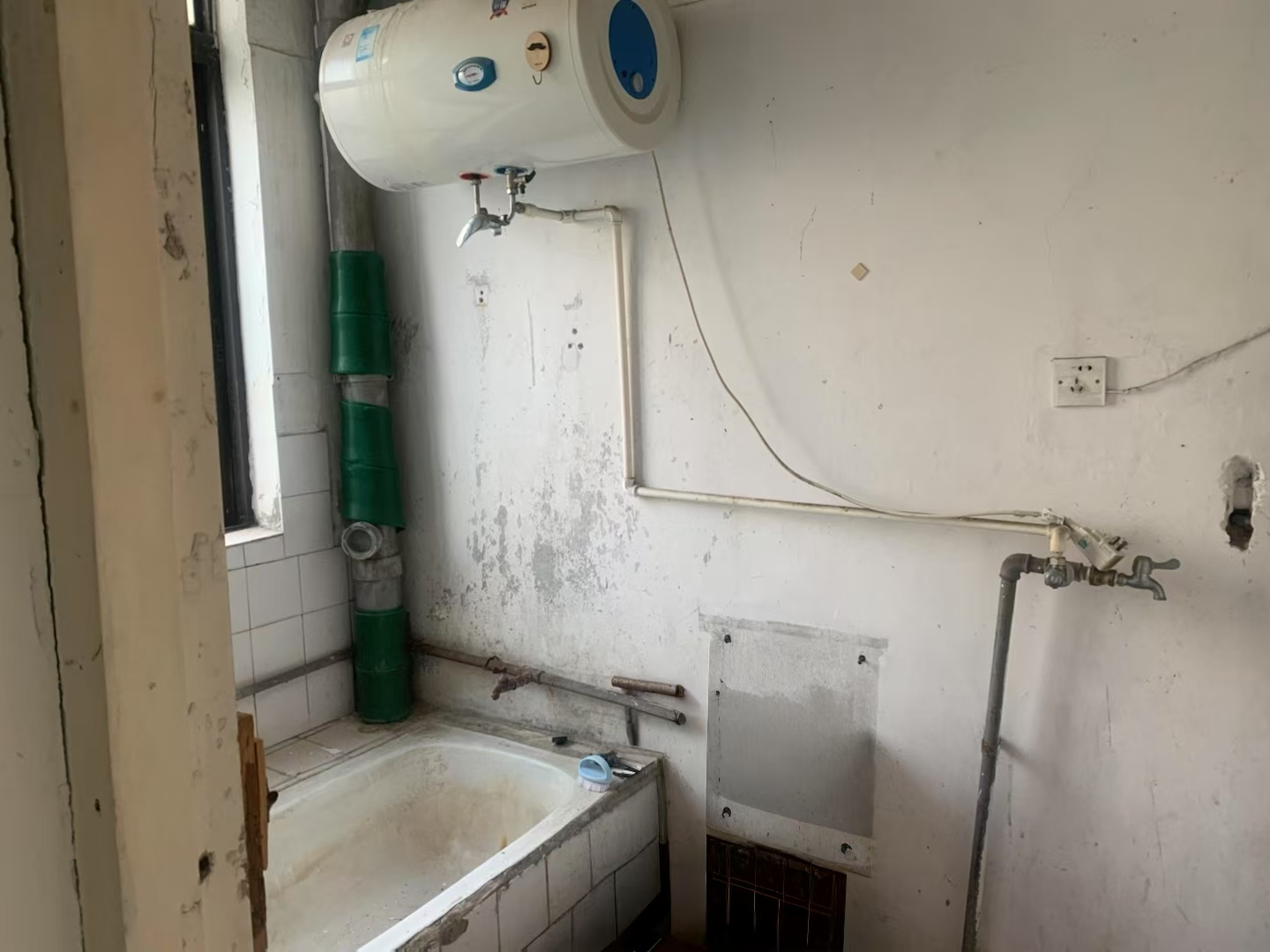 八角亭小区 2室2厅1卫 80m&sup2;