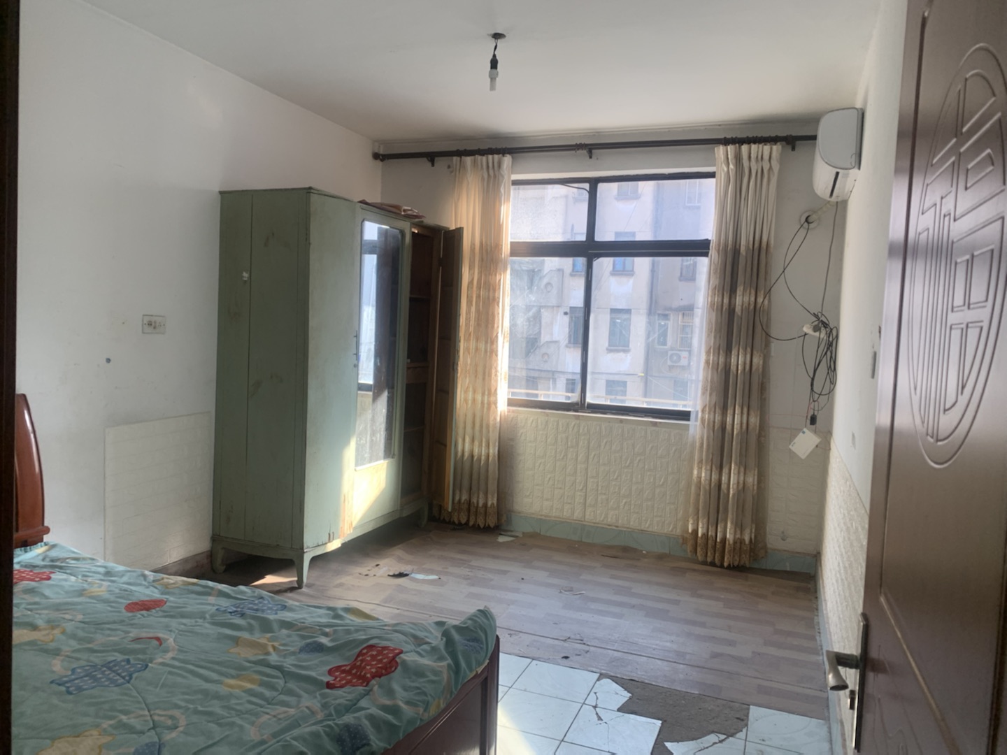 八角亭小区 2室2厅1卫 80m&sup2;