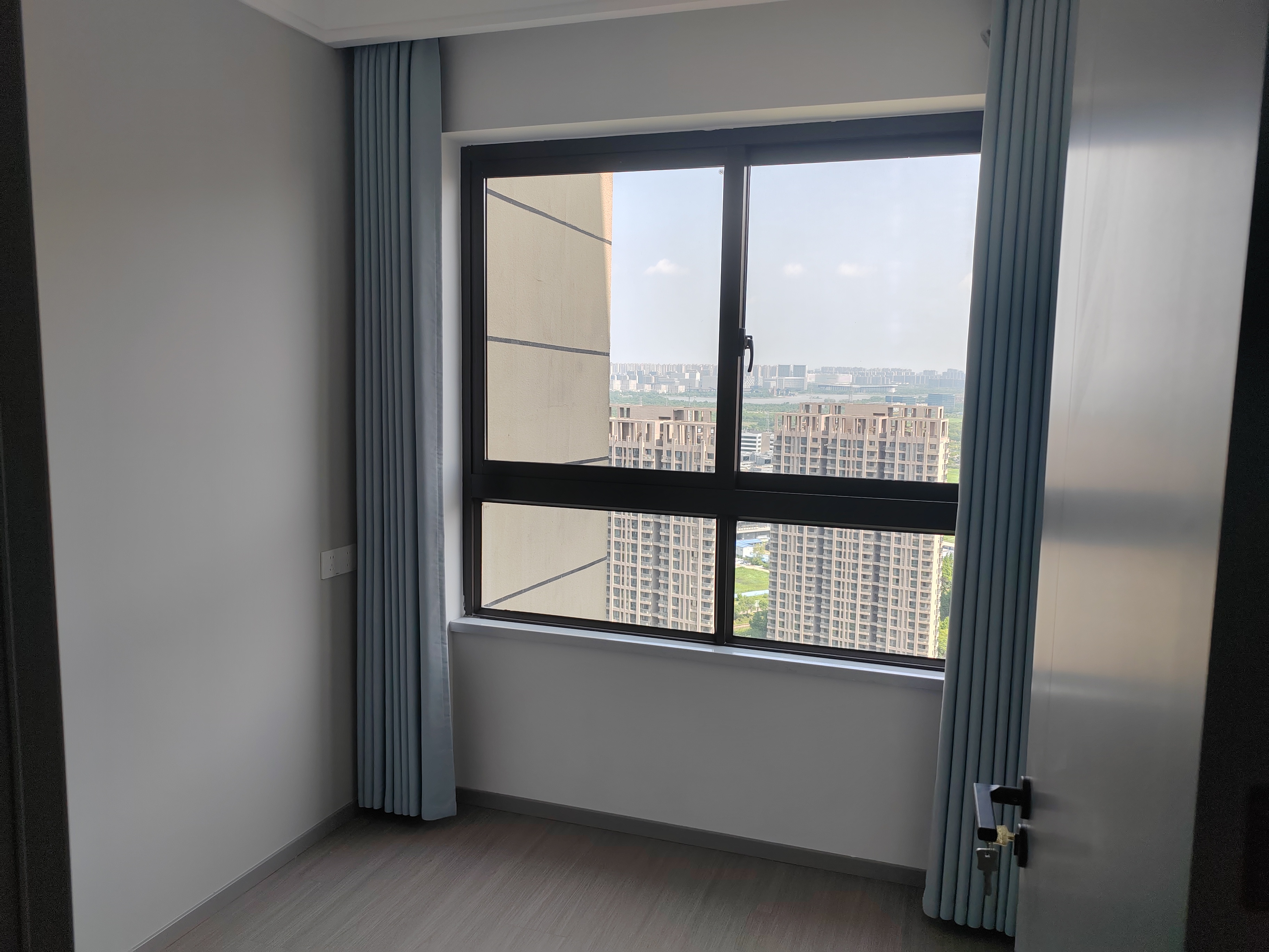 世茂公元 4室2厅2卫 117.00m&sup2;