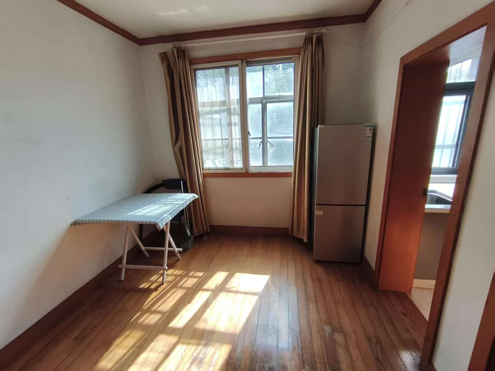 海港新村 1室1厅1卫 46m²