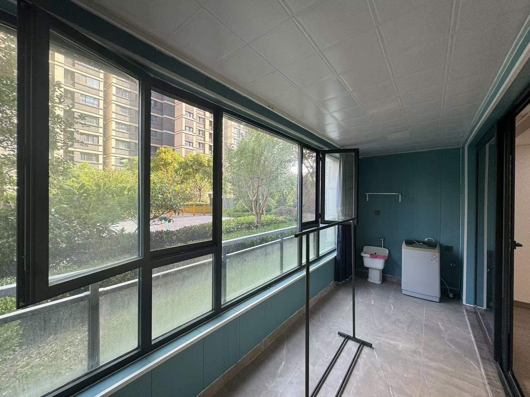 万科翡翠东第 3室2厅2卫 130.92m&sup2;