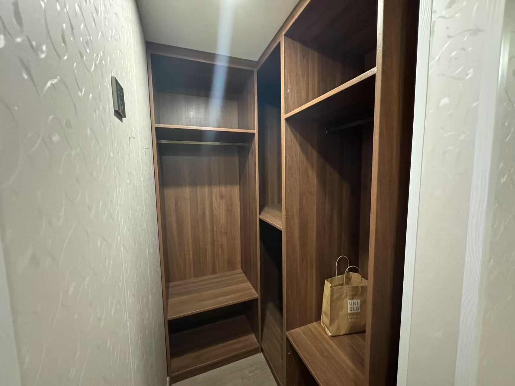 万科翡翠东第 3室2厅2卫 130.92m&sup2;
